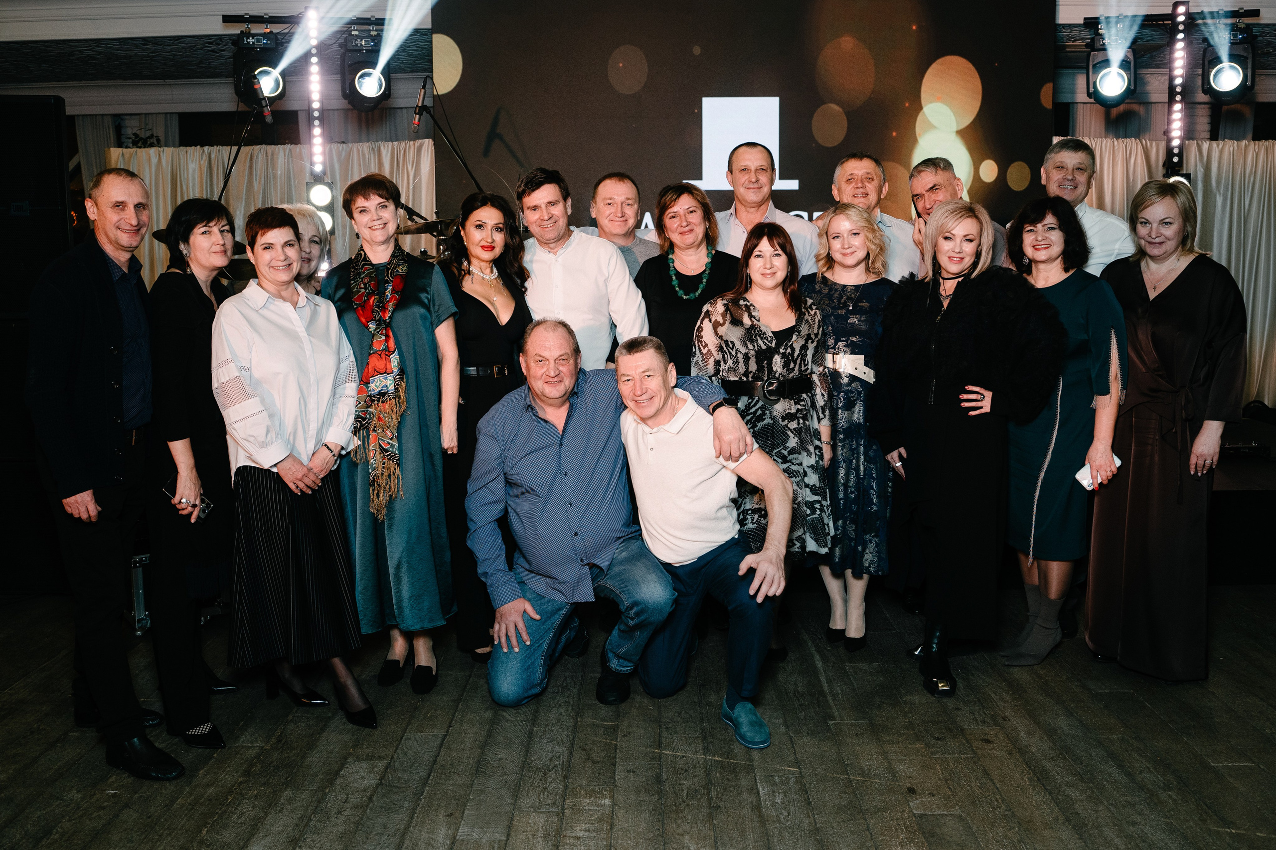 Новогодний вечер в Артисте. Свадебный и семейный фотограф в Воронеже Анастасия Бойко