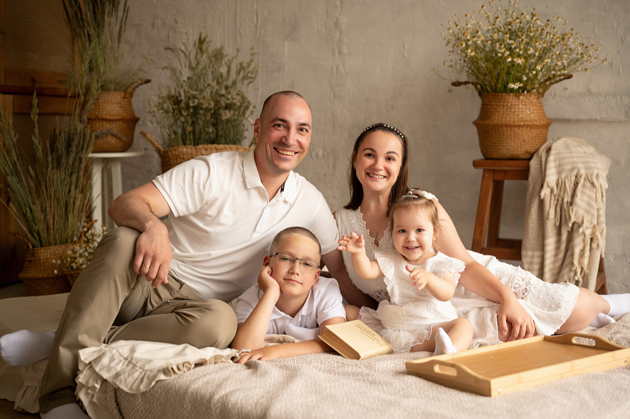 Семейная съемка в фотостудии «Воздух». Фотограф новорожденных, семейный детский в Тюмени Татьяна Морозова