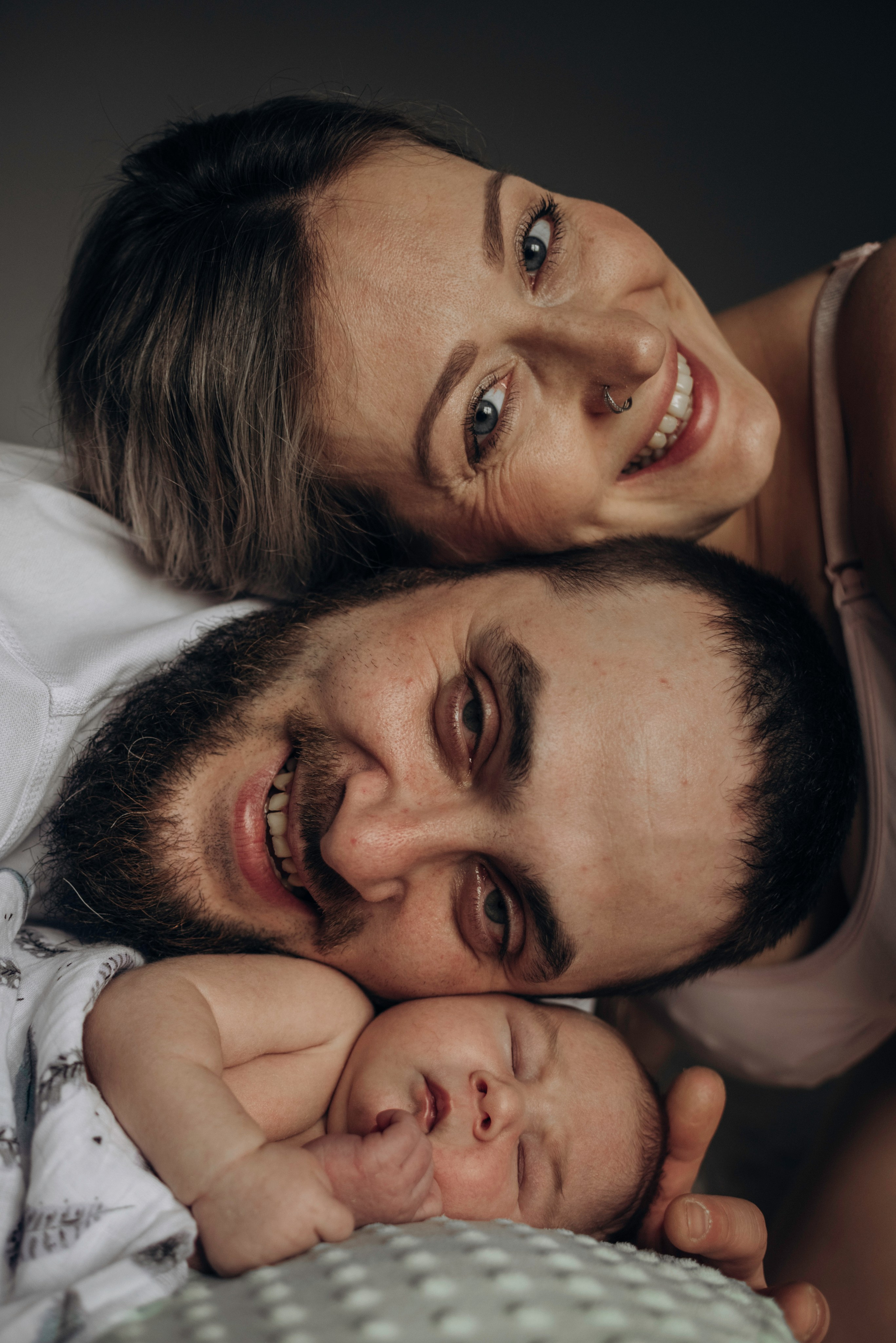 Большое маленькое чудо. Домашняя съемка новорожденного. Семейный фотограф в Железнодорожном Масаева Елена