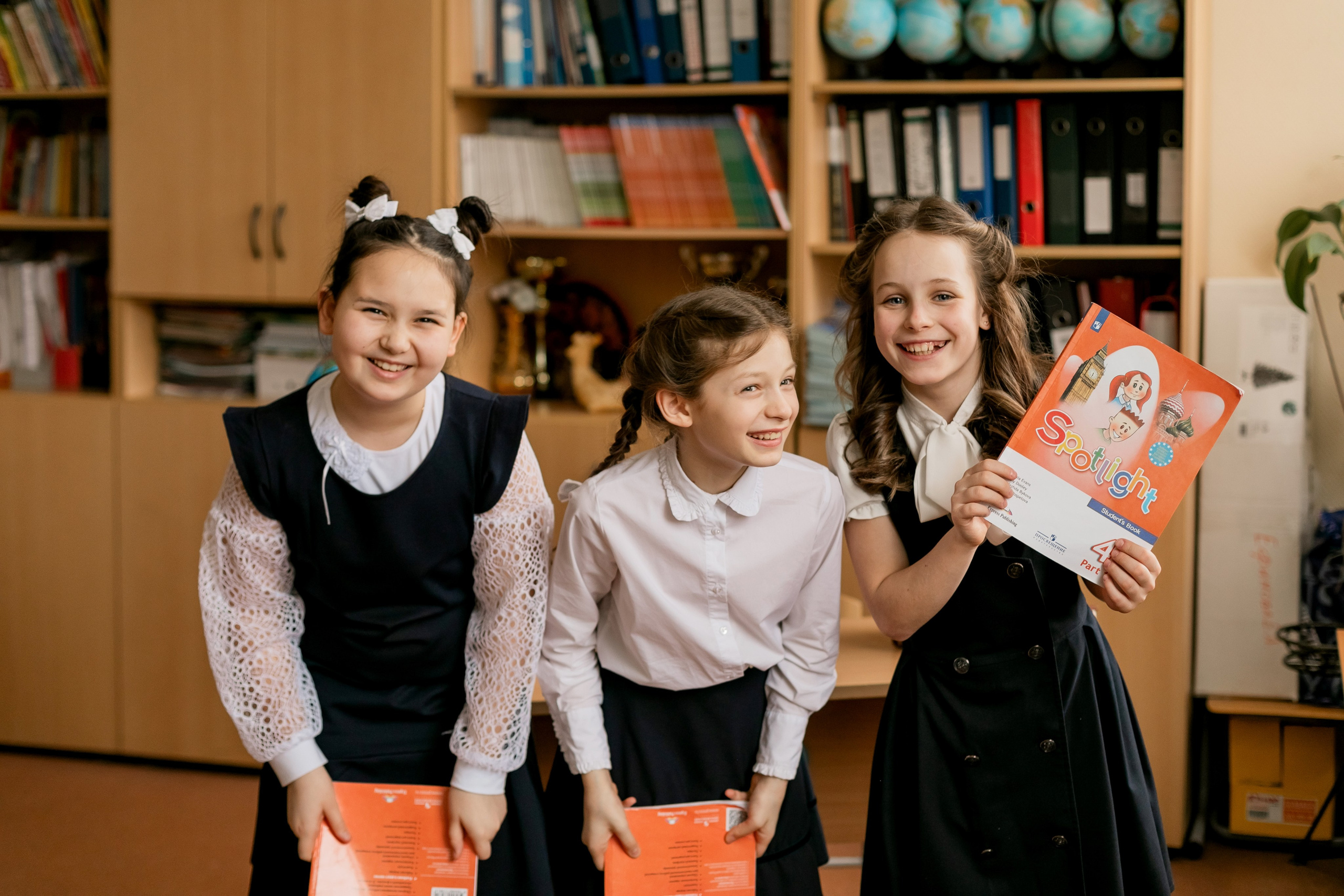 Фото дети в школе. Выпускные альбомы в Зеленограде, Москве и МО