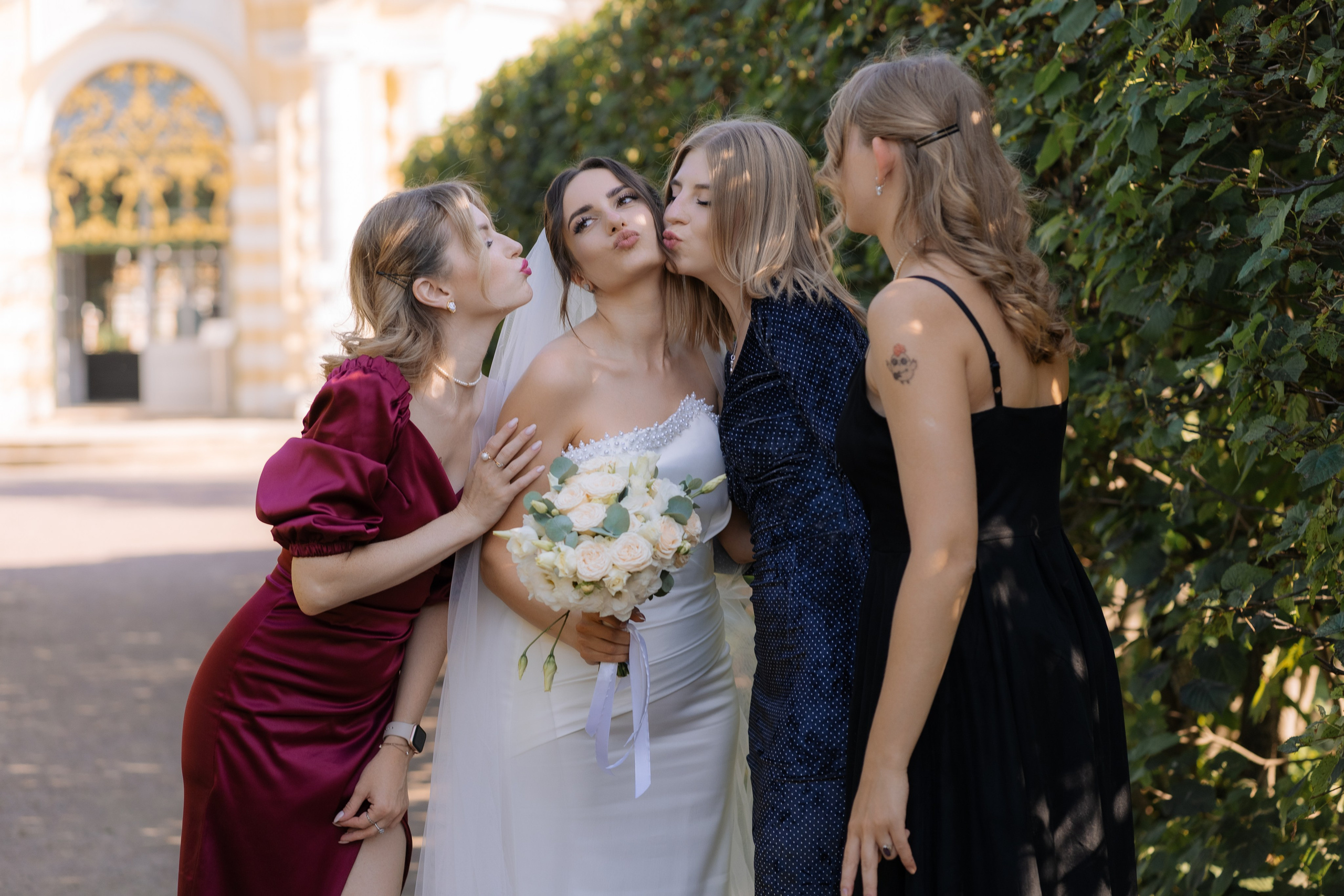 Свадебная фотосессия в Москве, парк Кусково. Свадебный фотограф в Москве Анна Полушина