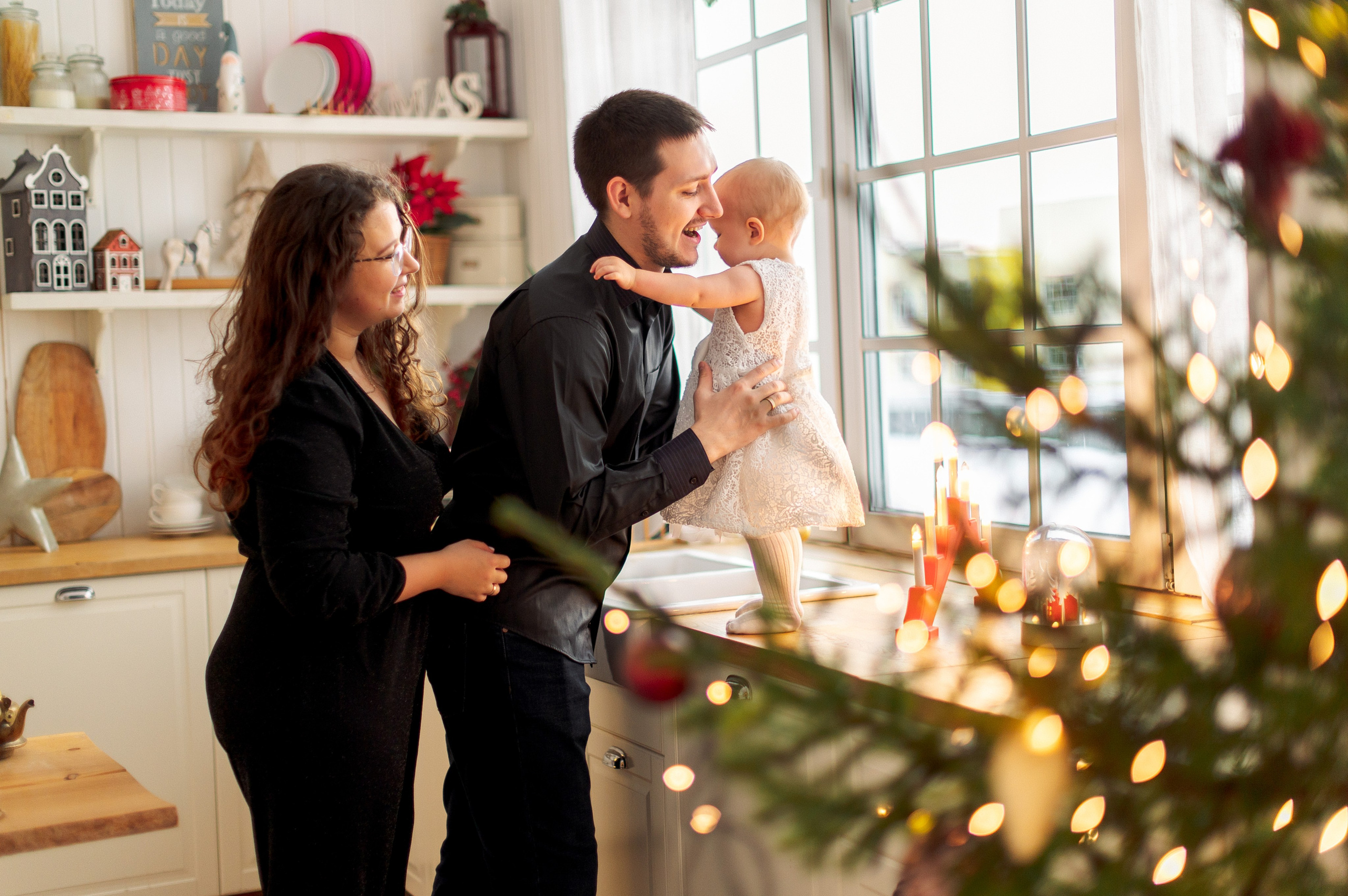 Семейная новогодняя фотосессия в студии. Семейный и свадебный фотограф в Санкт-Петербурге Гришин Юрий