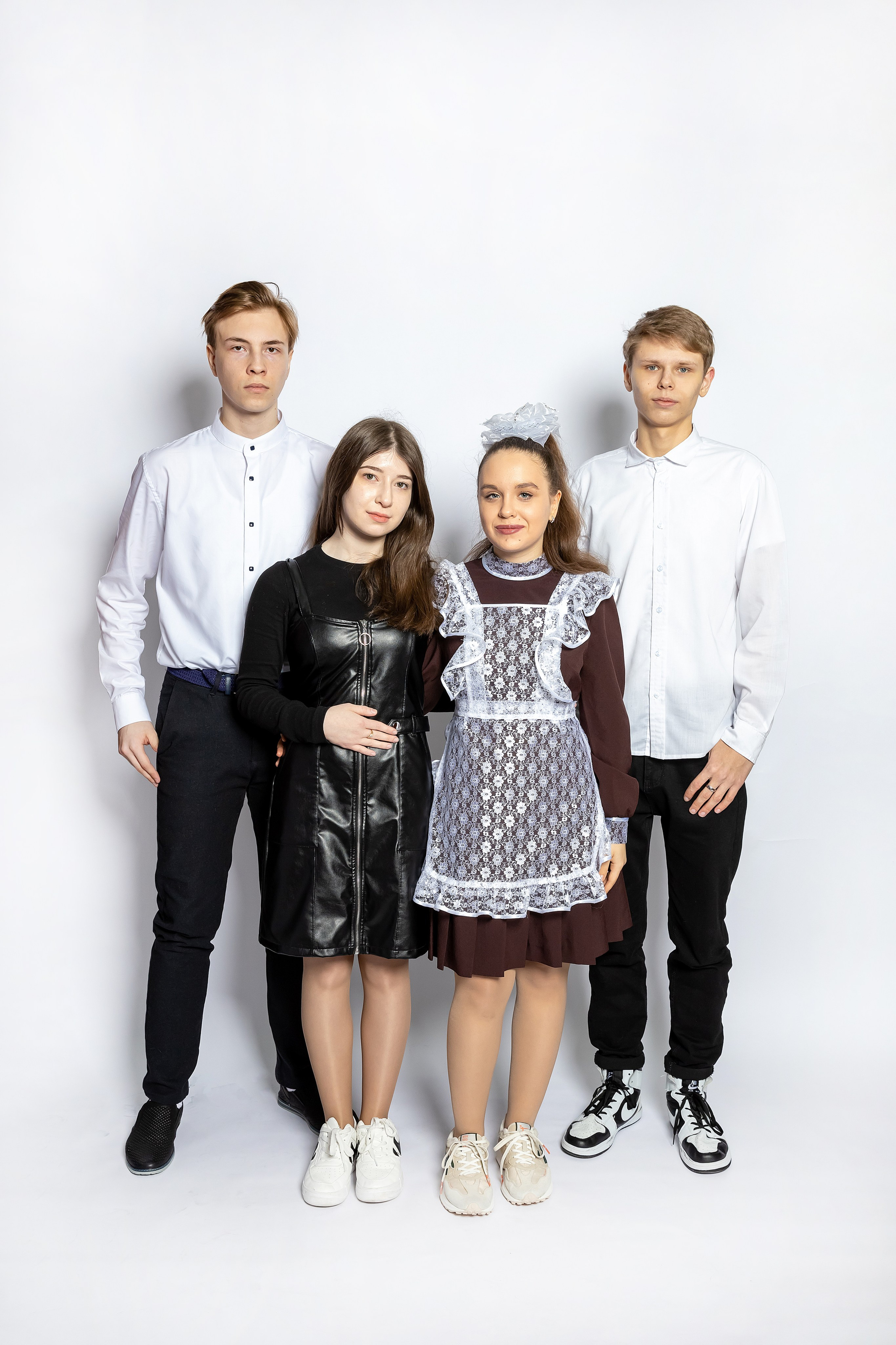 Примеры фото СТАРШИЕ КЛАССЫ. Фотограф Радужный ХМАО, Школьный фотограф, семейный фотограф, выпускной альбом