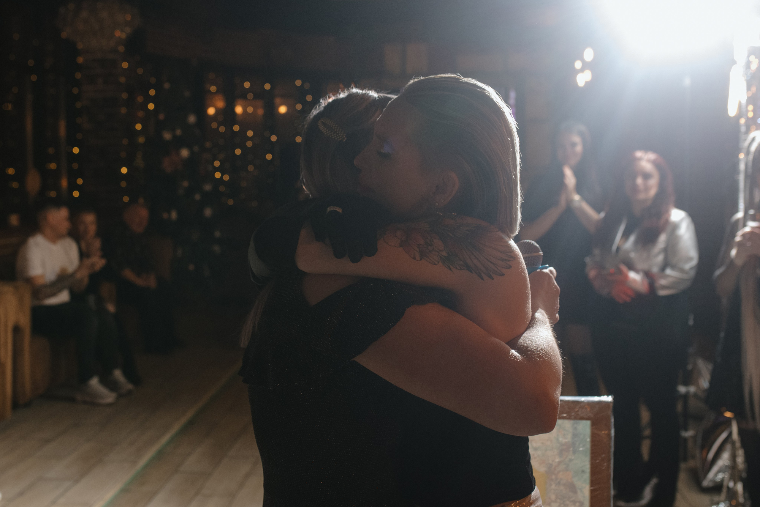 День рождения Томы — Let`s Talk Bar. Свадебный фотограф Екатеринбург/Челябинск — Любовь Волохова