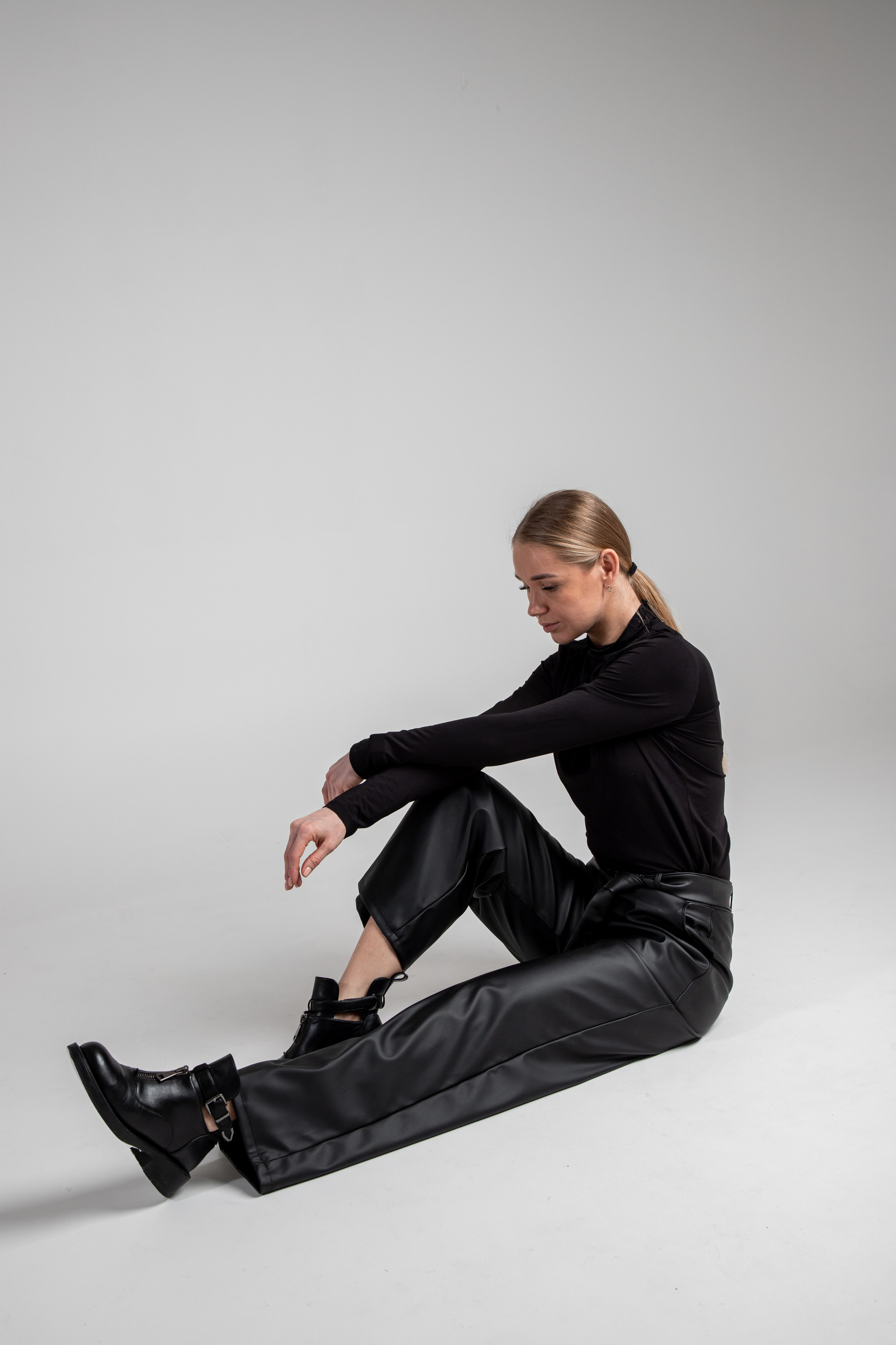 Брюки. Фотограф Денис Лесковский (Тюмень)