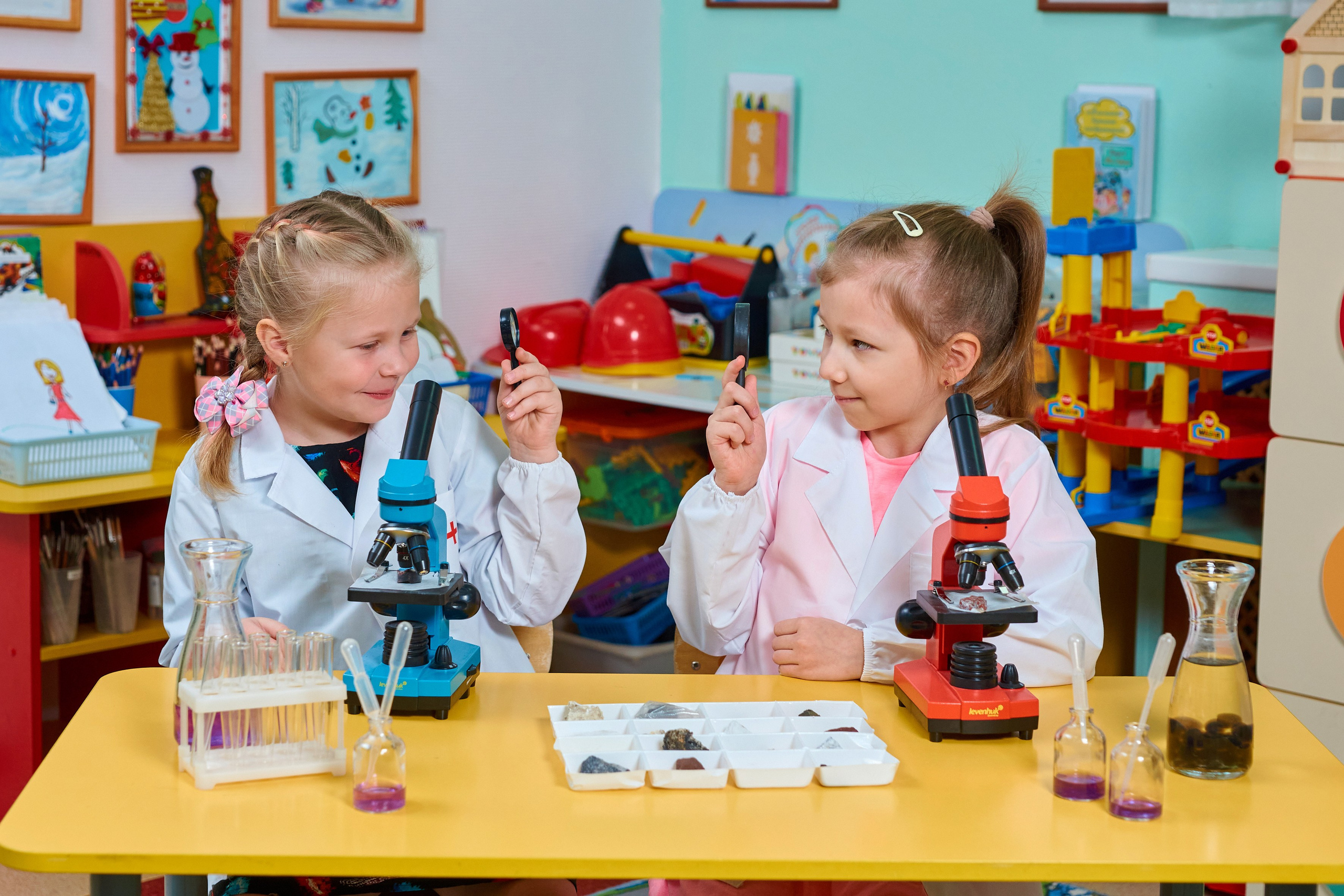 Игры и занятия в группе. Childrenfoto.ru