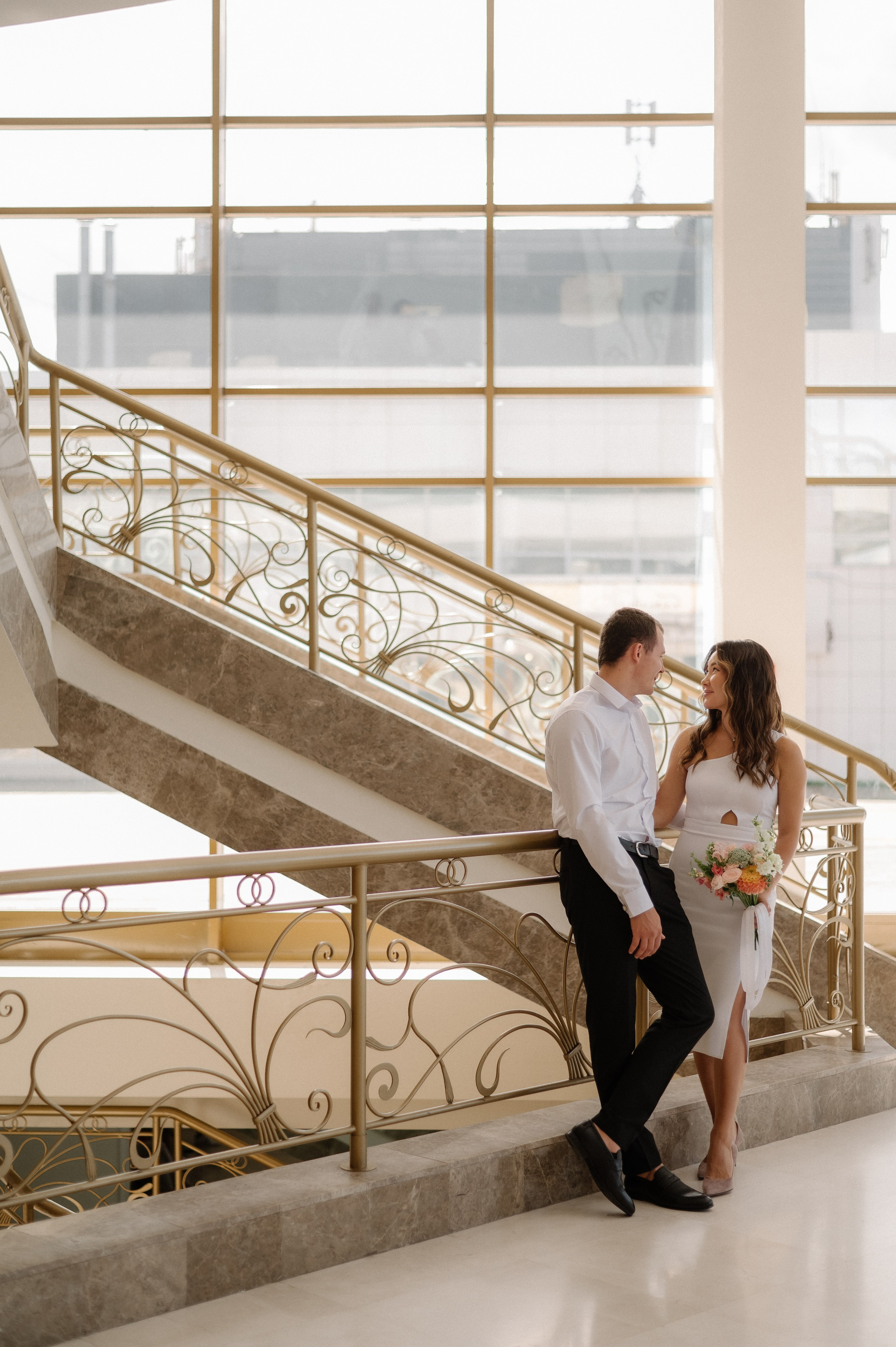 Александр и Кымбата (загс). Фотограф в Иркутске