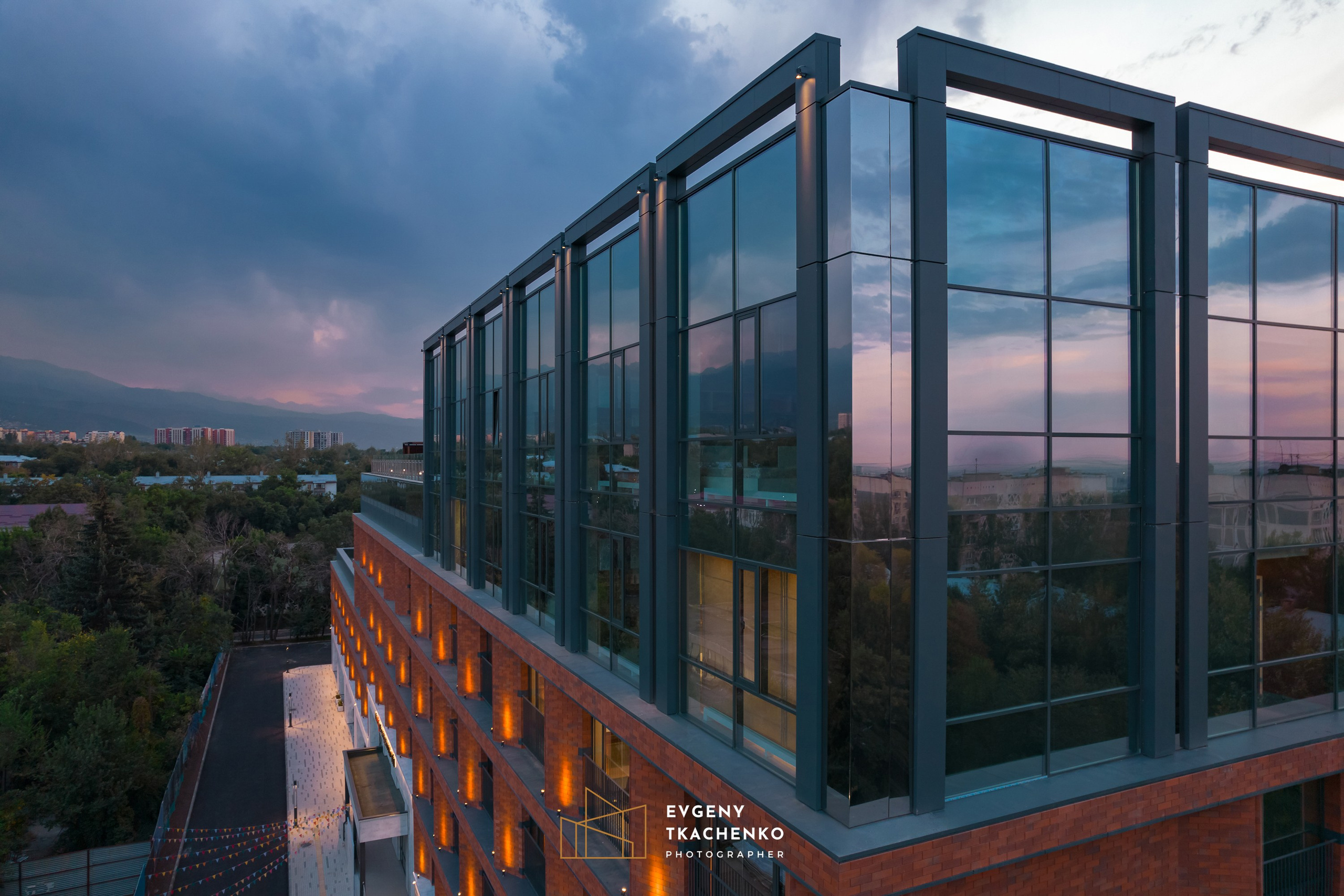 Общежитие университета NarXoz в Алматы. Архитектурный и интерьерный фотограф в Казахстане