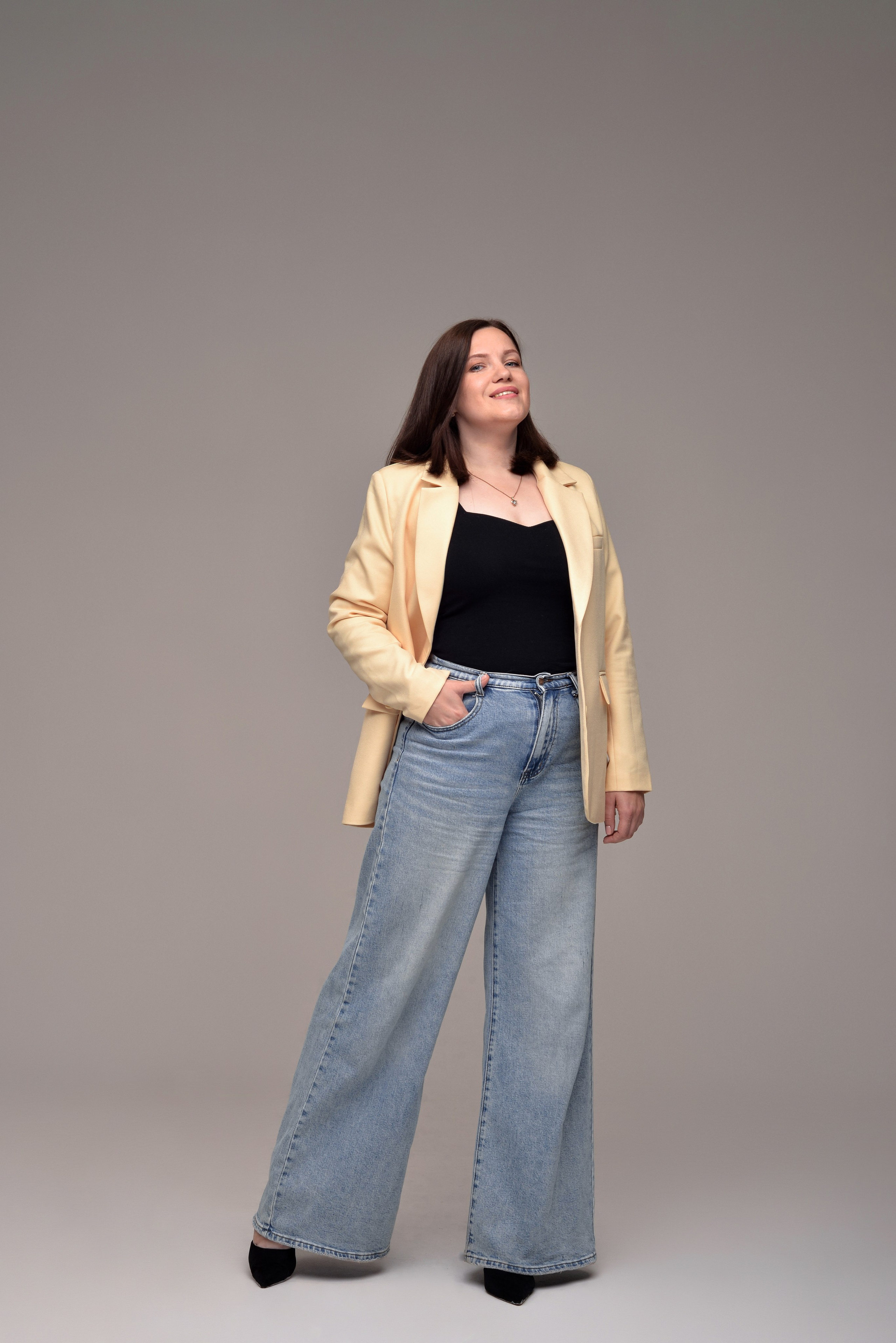 Ольга, контент съемка на циклораме. Семейный и свадебный фотограф Галина Абакумова, фотосессии в Белгороде