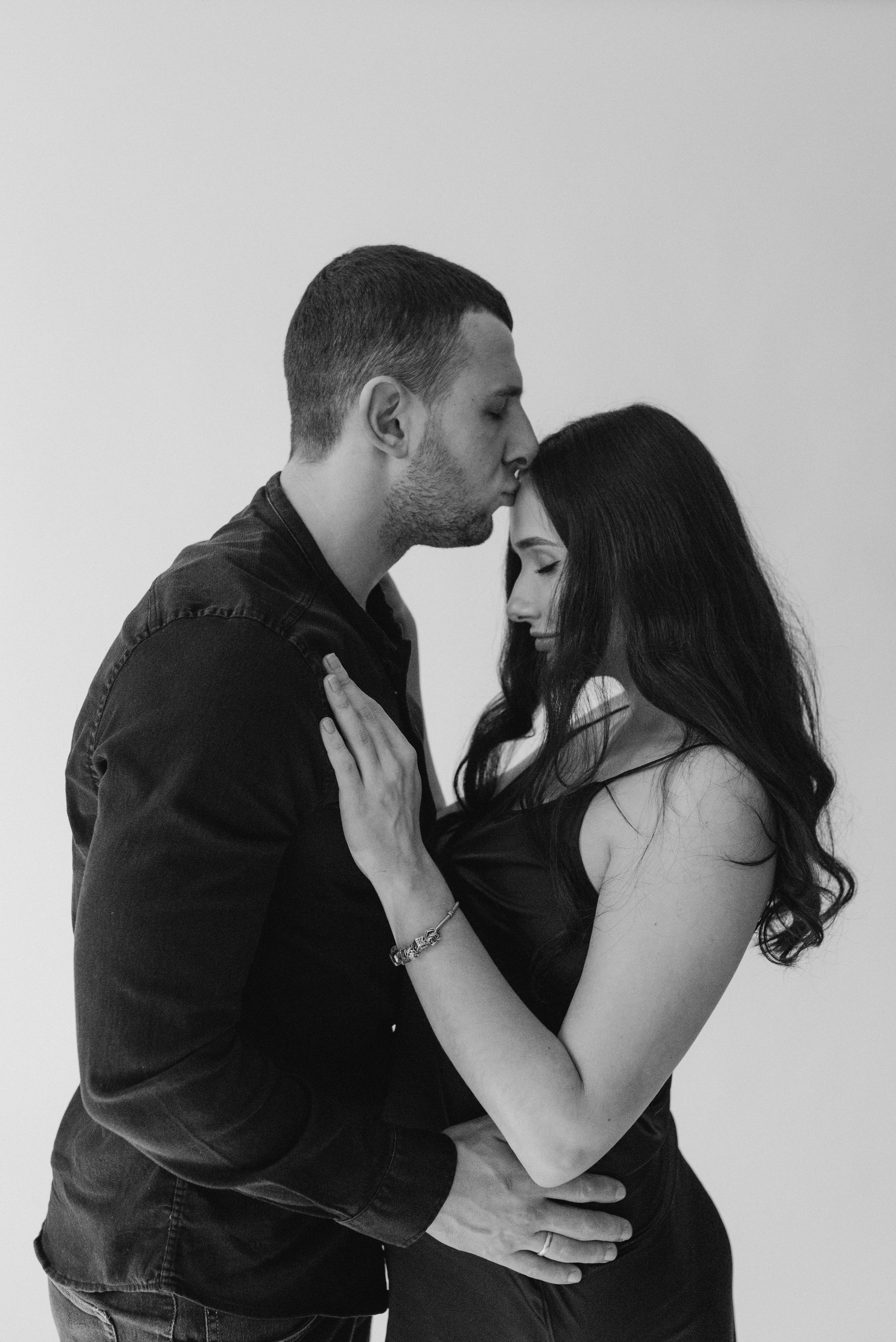 Alyona & Artur: Pregnancy. Family photographer in Israel | Alesya Superfin
