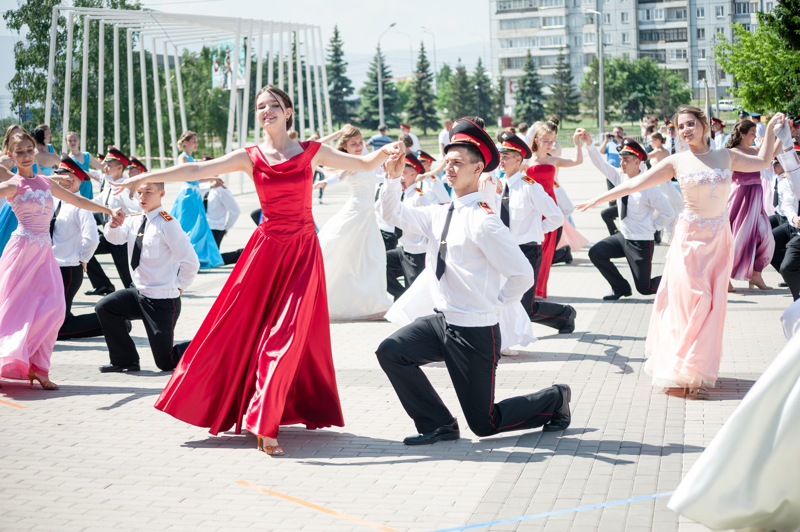 ВЗРОСЛЫЙ РЕПОРТАЖ. Приветствую! Меня зовут Александра, я занимаюсь репортажной и предметной съемкой в Красноярске