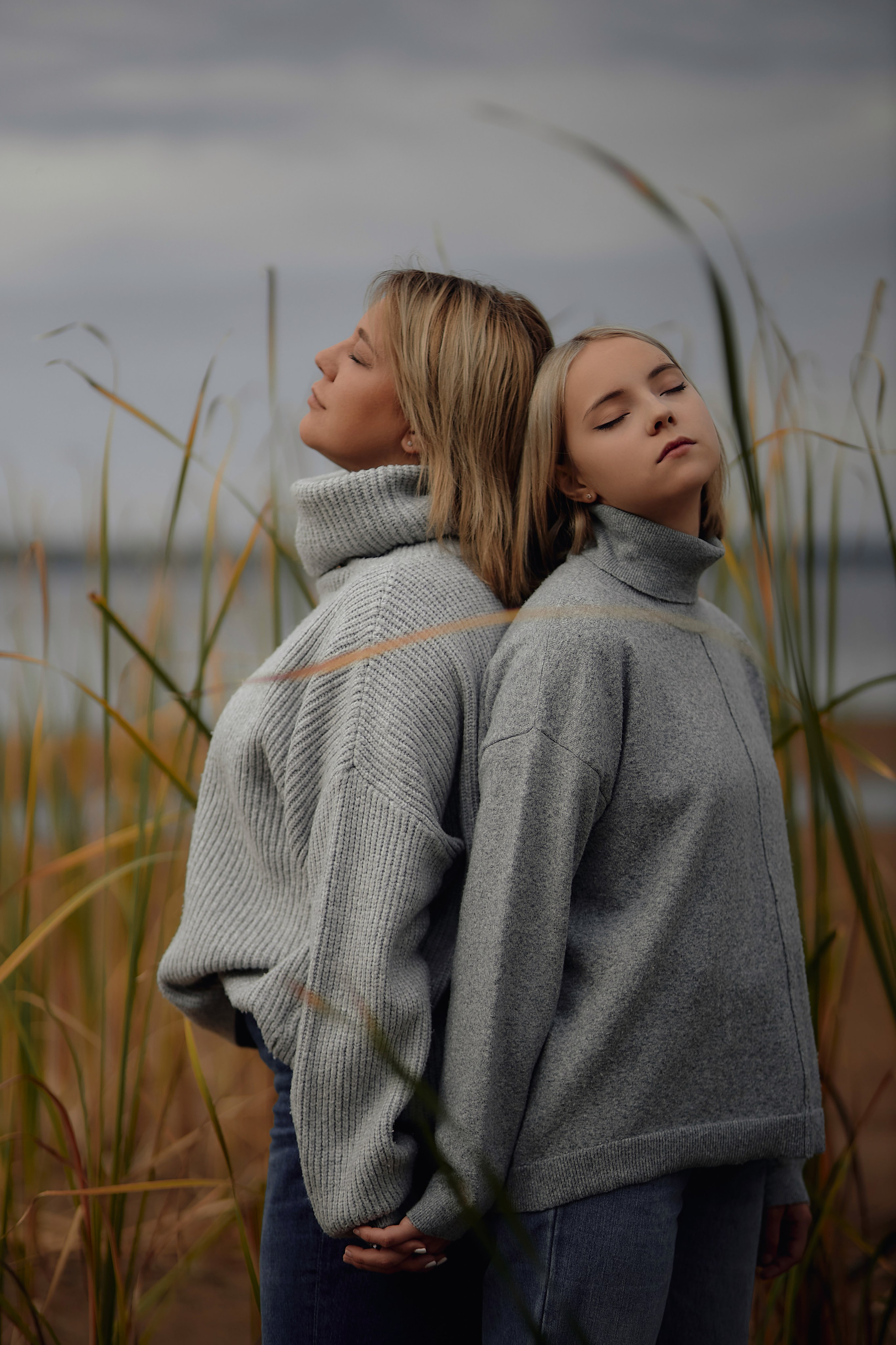 Аня, Таня, Полина, Оля и бабушка Клава. Свадебный фотограф Чайковский