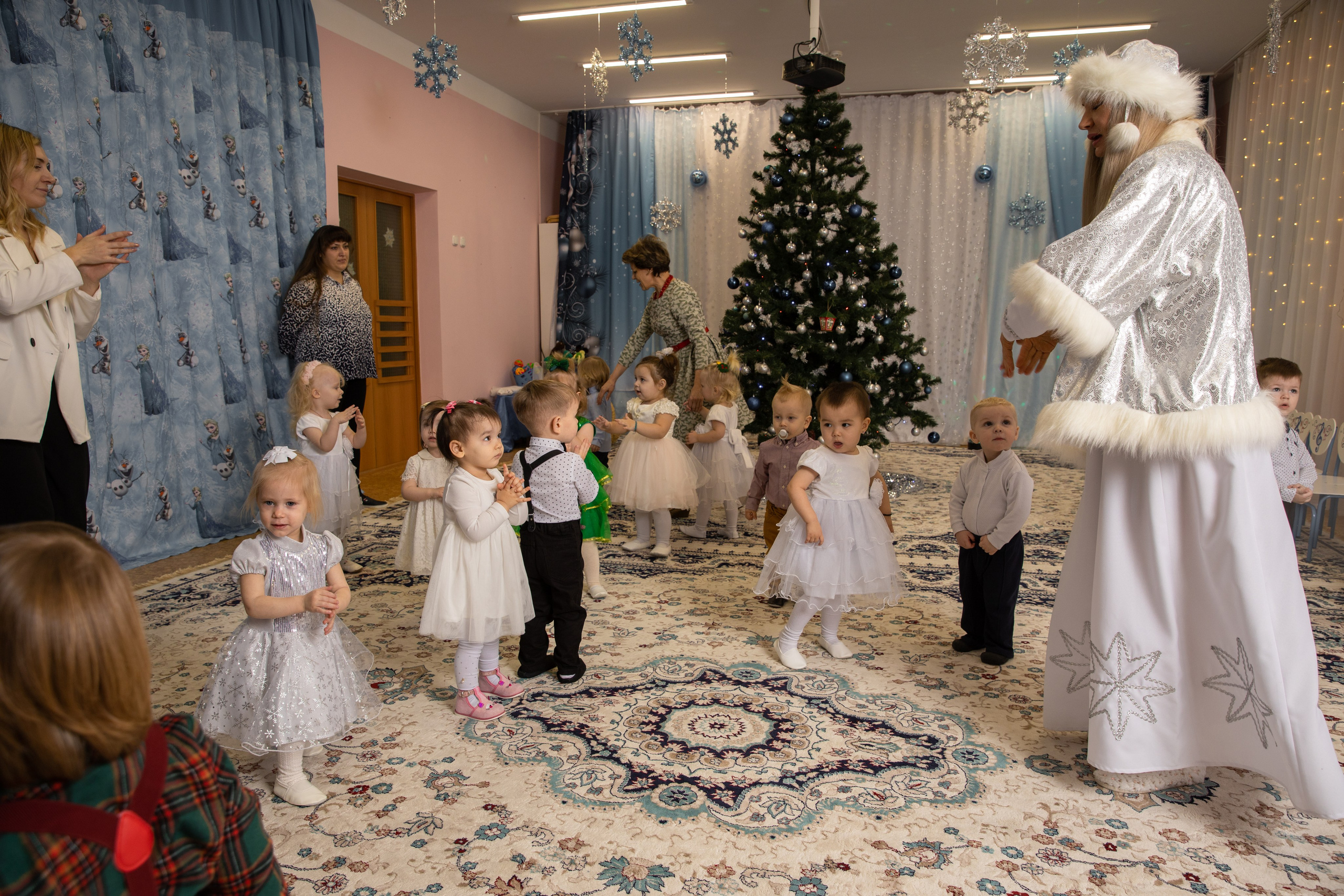 Новогодний утренник Успех. Фотограф в Железнодорожном и Балашихе