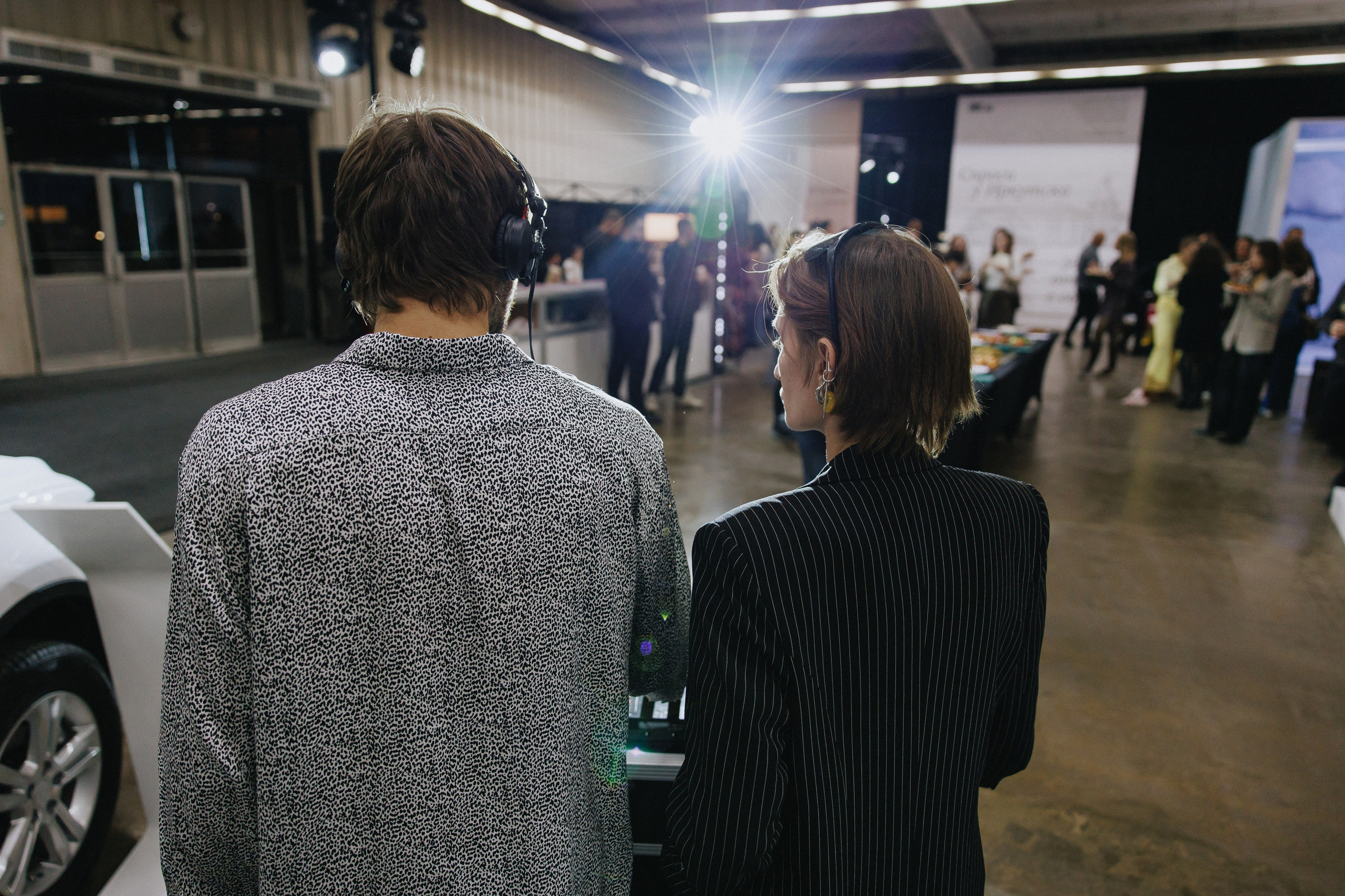 Выставка СТО ВЕЩЕЙ В ИНТЕРЬЕРЕ. Фотограф Иркутск Антипин Сергей