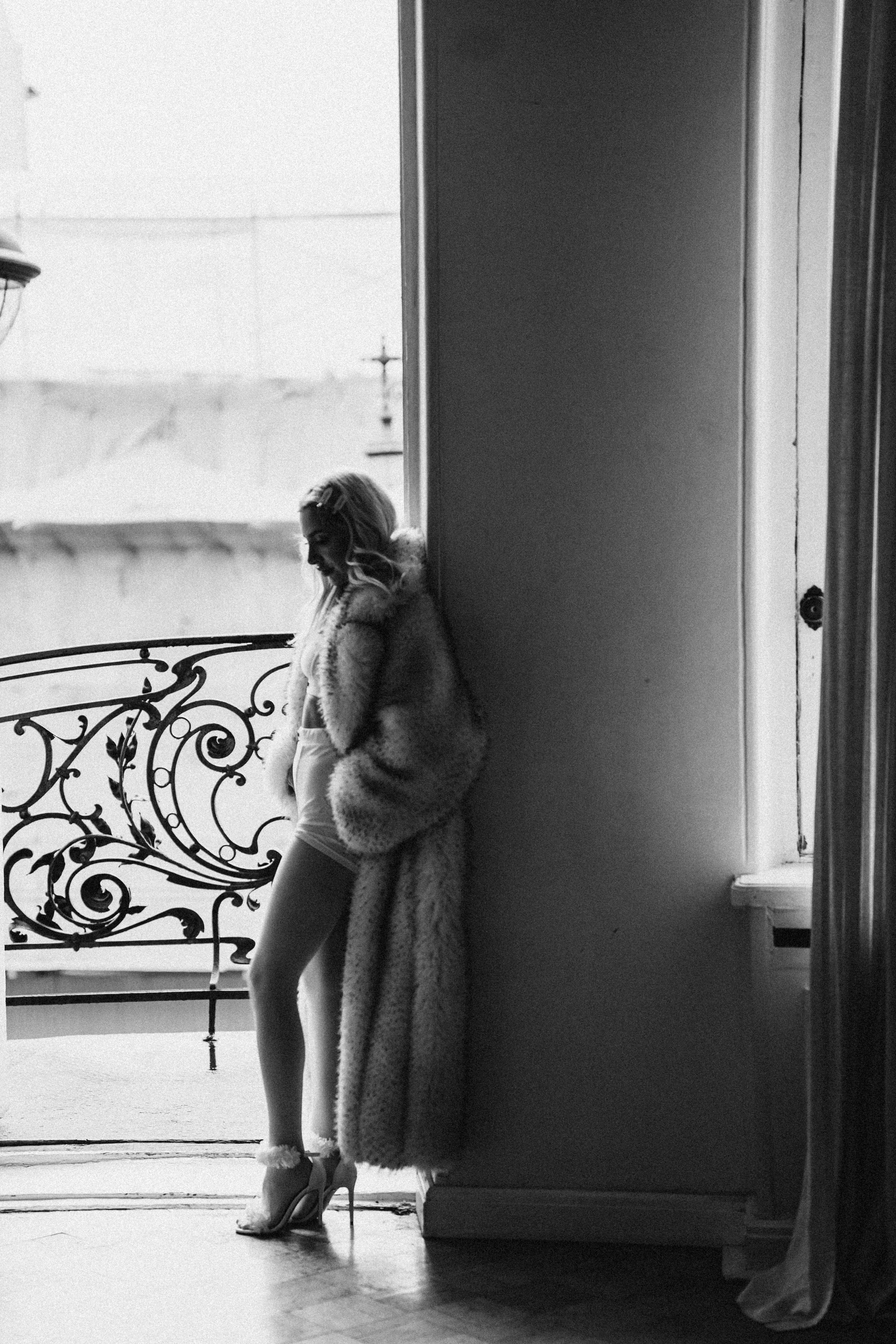 МИНИМАЛИЗМ В СТУДИИ НА ЧЕРНЫШЕВСКОЙ В СТУДИИ С БАЛКОНОМ. Профессиональный фотограф, Санкт-Петербург — Виктория Богомолова