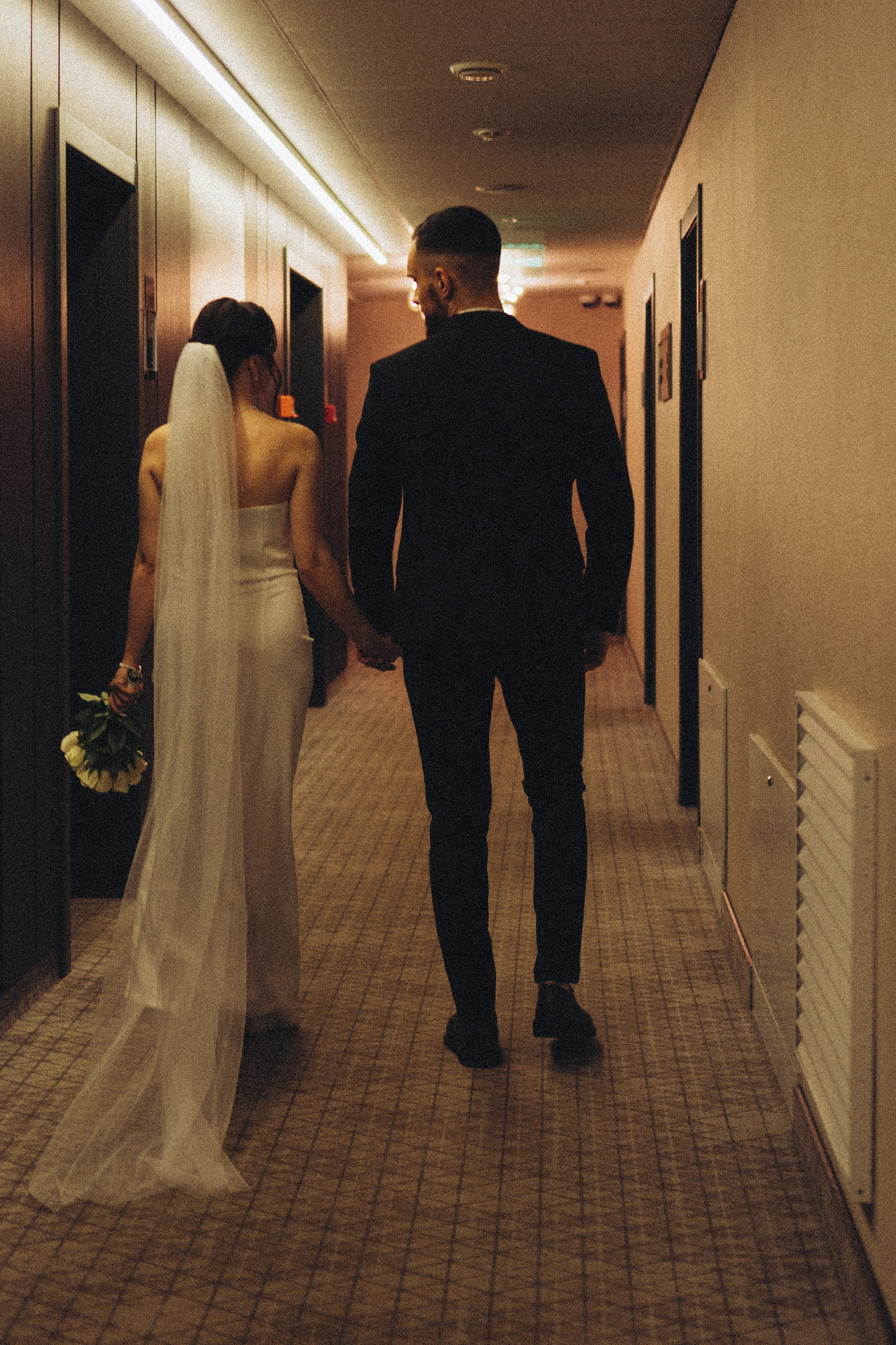 СВАДЕБНАЯ СЬЕМКА СБОРОВ ЖЕНИХА И НЕВЕСТЫ В ОТЕЛЕ И ТАКЖЕ ФОТОСЕССИИЯ В ОТЕЛЕЕ МЕГАПОЛИС БРЯНСК. Профессиональный фотограф, Санкт-Петербург — Виктория Богомолова