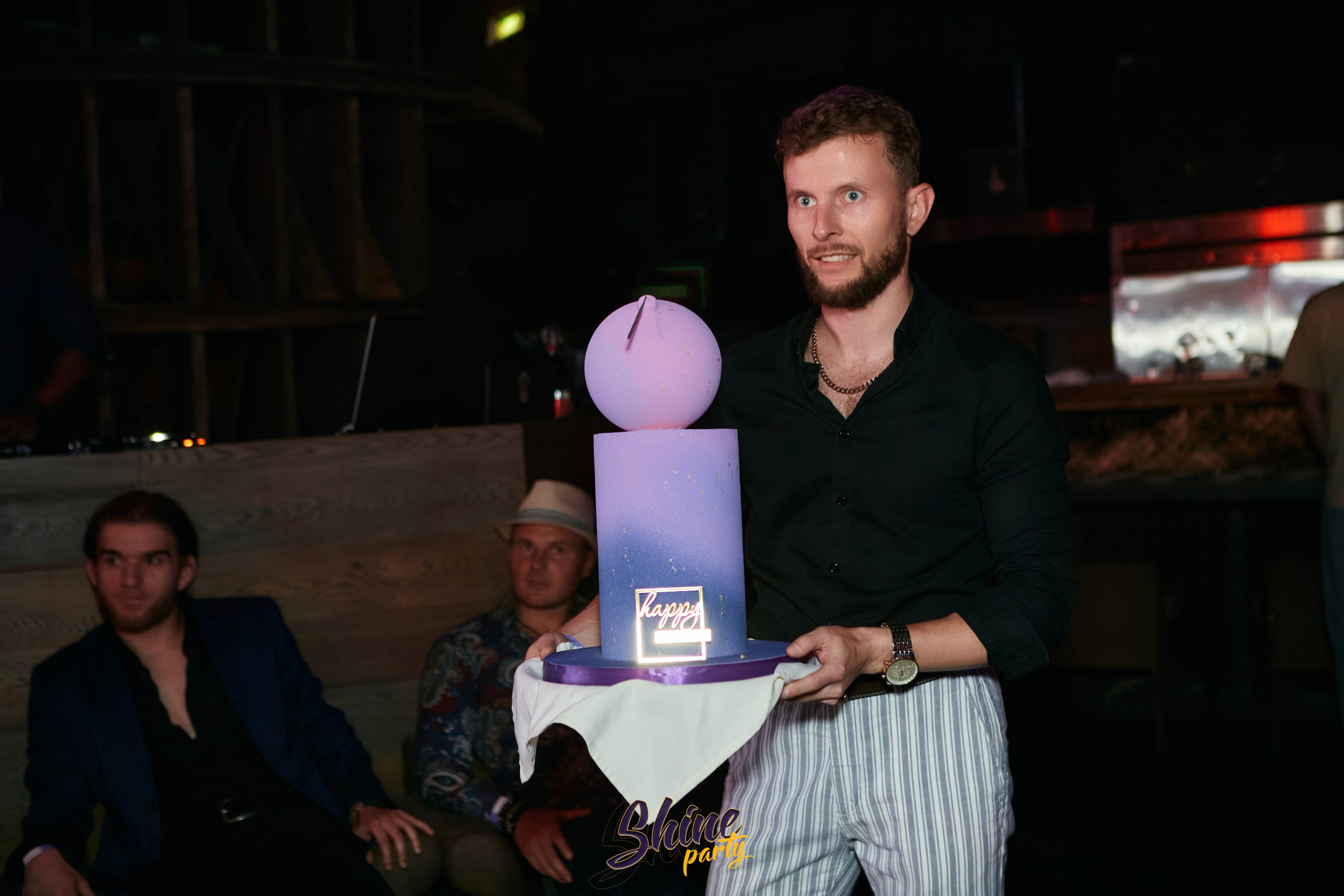 Shine party bachata. Свадебный фотограф