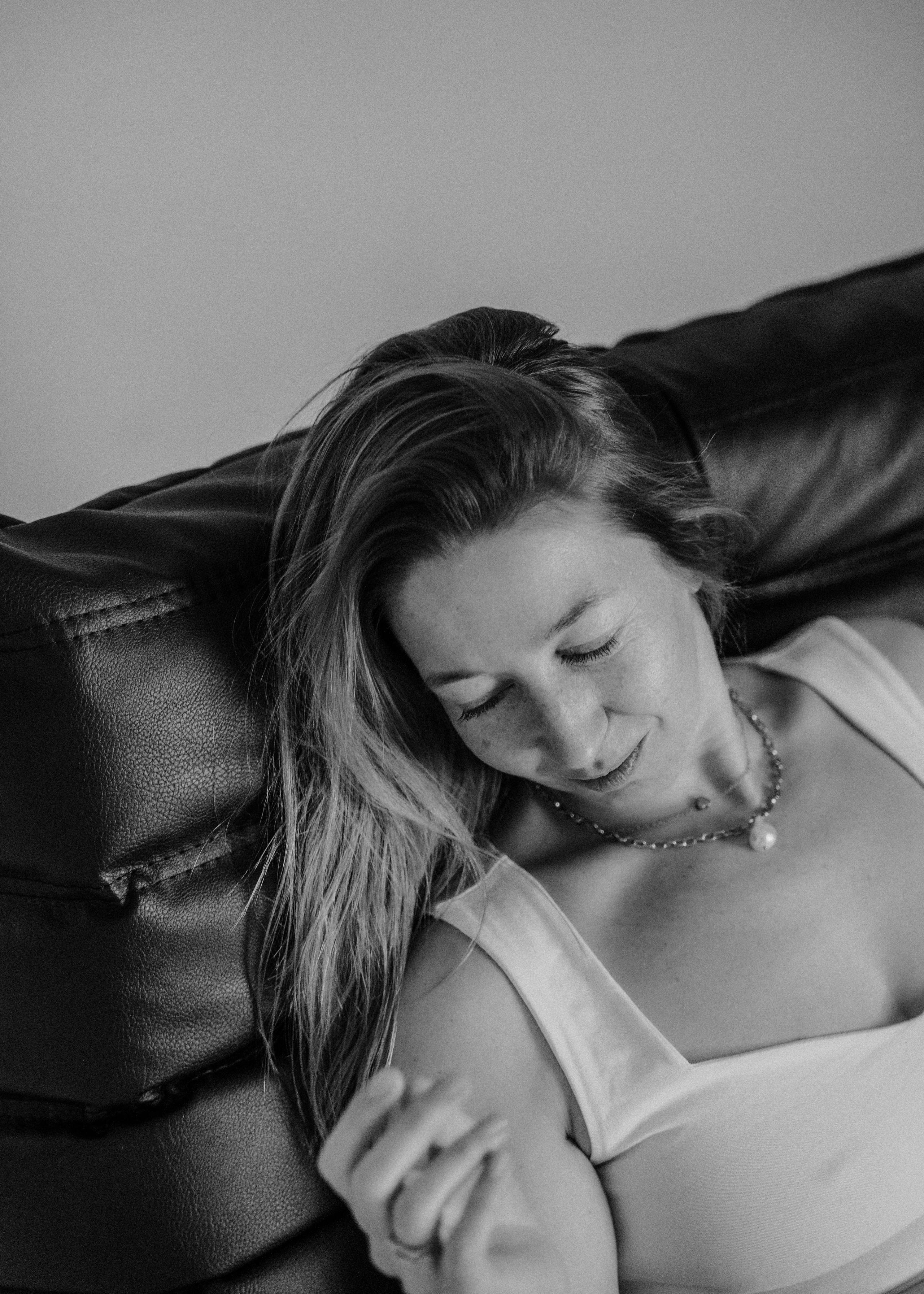 Глубокая женская фотосессия. Женский фотограф в Красноярске