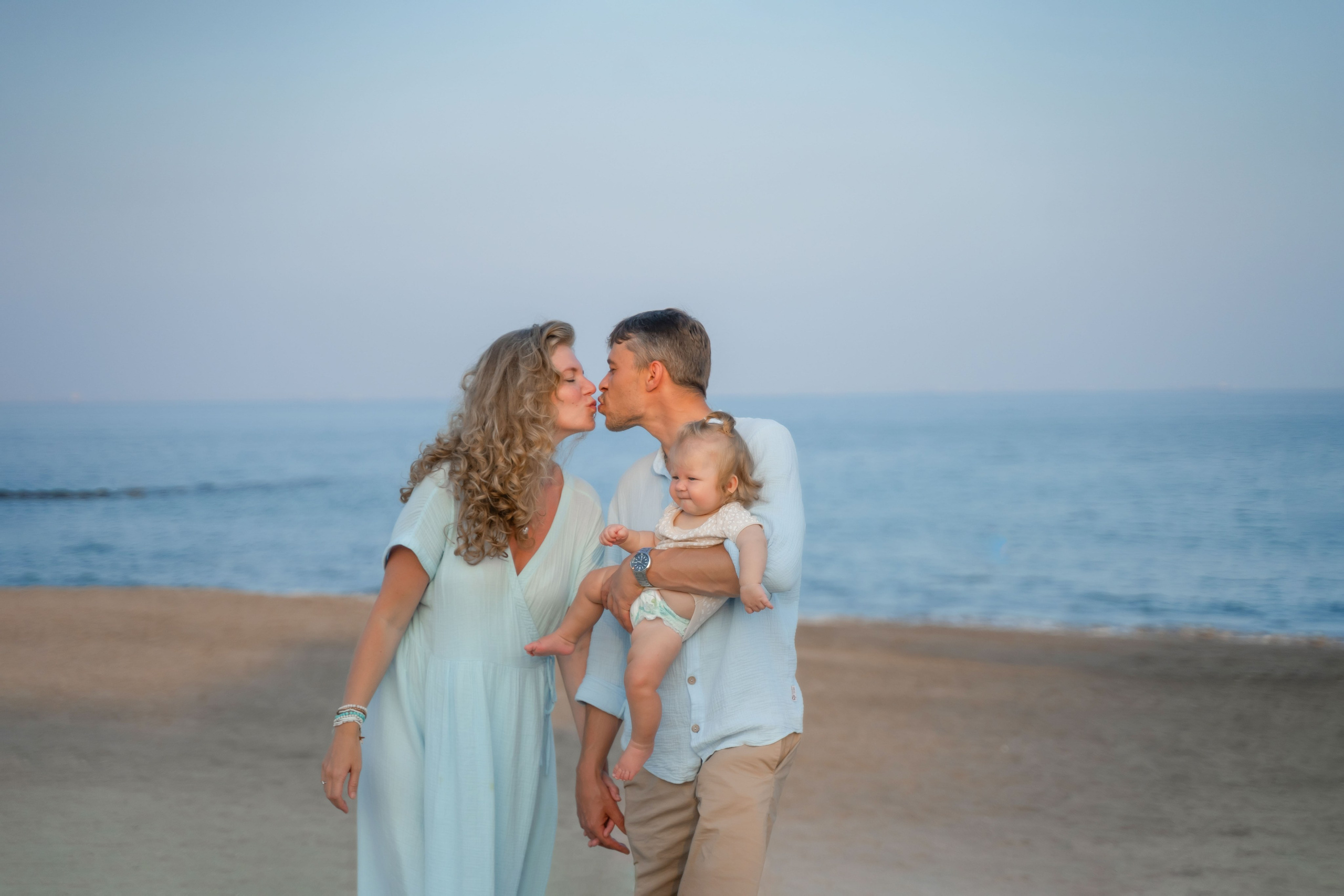 Семейная фотосессия на пляже в фуджейре отель palace beach resort. Фотограф и видеограф в Москве и Абу Даби Мария Кулагина