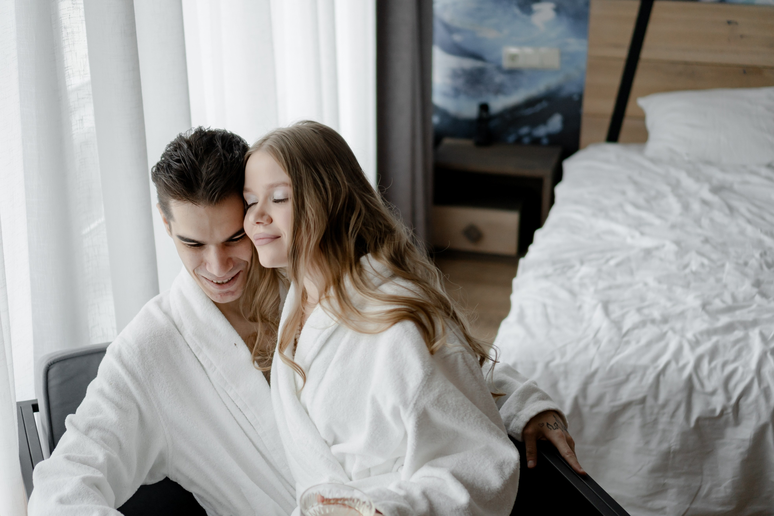 СВАДЕБНАЯ СЬЕМКА СБОРОВ В ОТЕЛЕ И ВЫЕЗД НА ЦЕРЕМОНИЮ (СНЯТО В СИБИРЕ В НИЖНЕВАРТОВСКЕ). Профессиональный фотограф, Санкт-Петербург — Виктория Богомолова