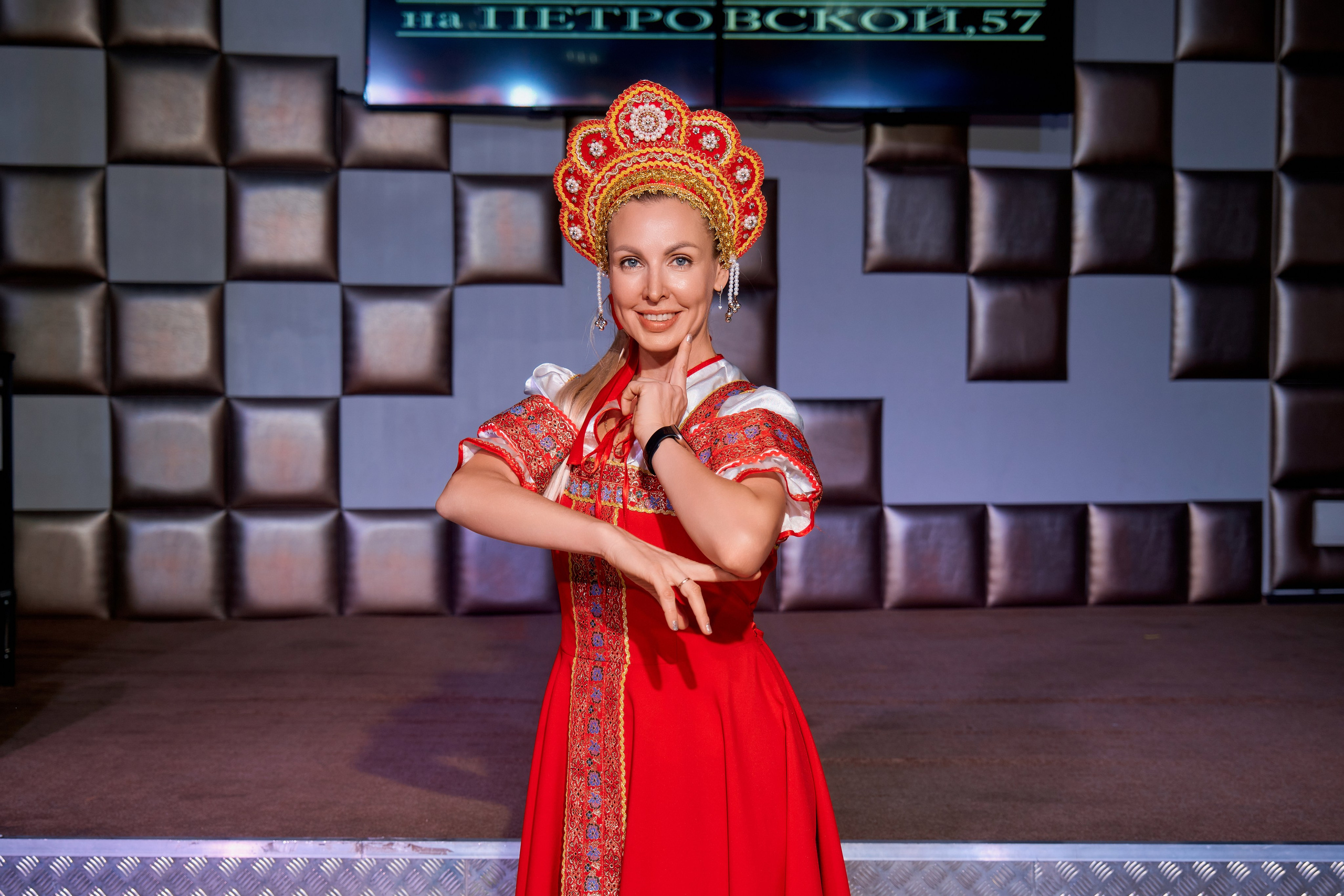 Благотворительная тренировка ЗУМБА. Арт-кафе «Чайка». Фотограф Таганрог Анна Трайжон