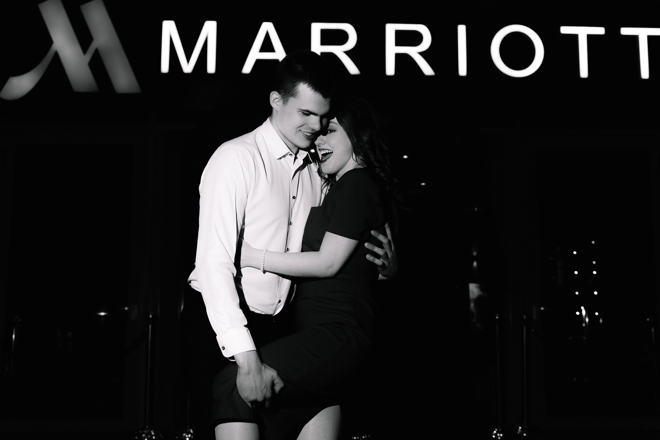 Лёша и Соня. Ночной Краснодар. Семейный фотограф в Краснодаре Храмова Анна