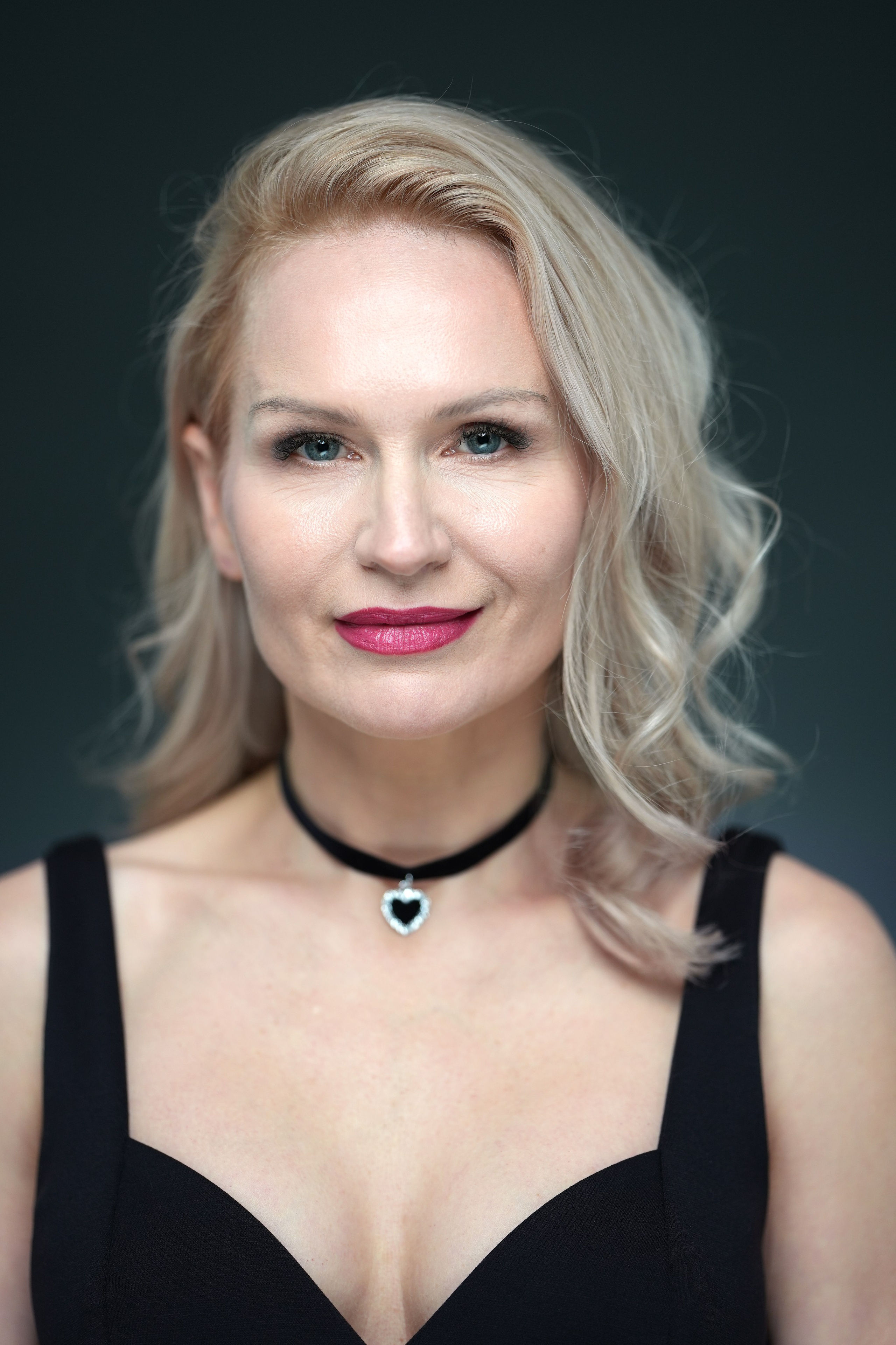 Актриса Ева Савельева. Портретная съемка в Москве, студийный фотограф Игорь Фомин