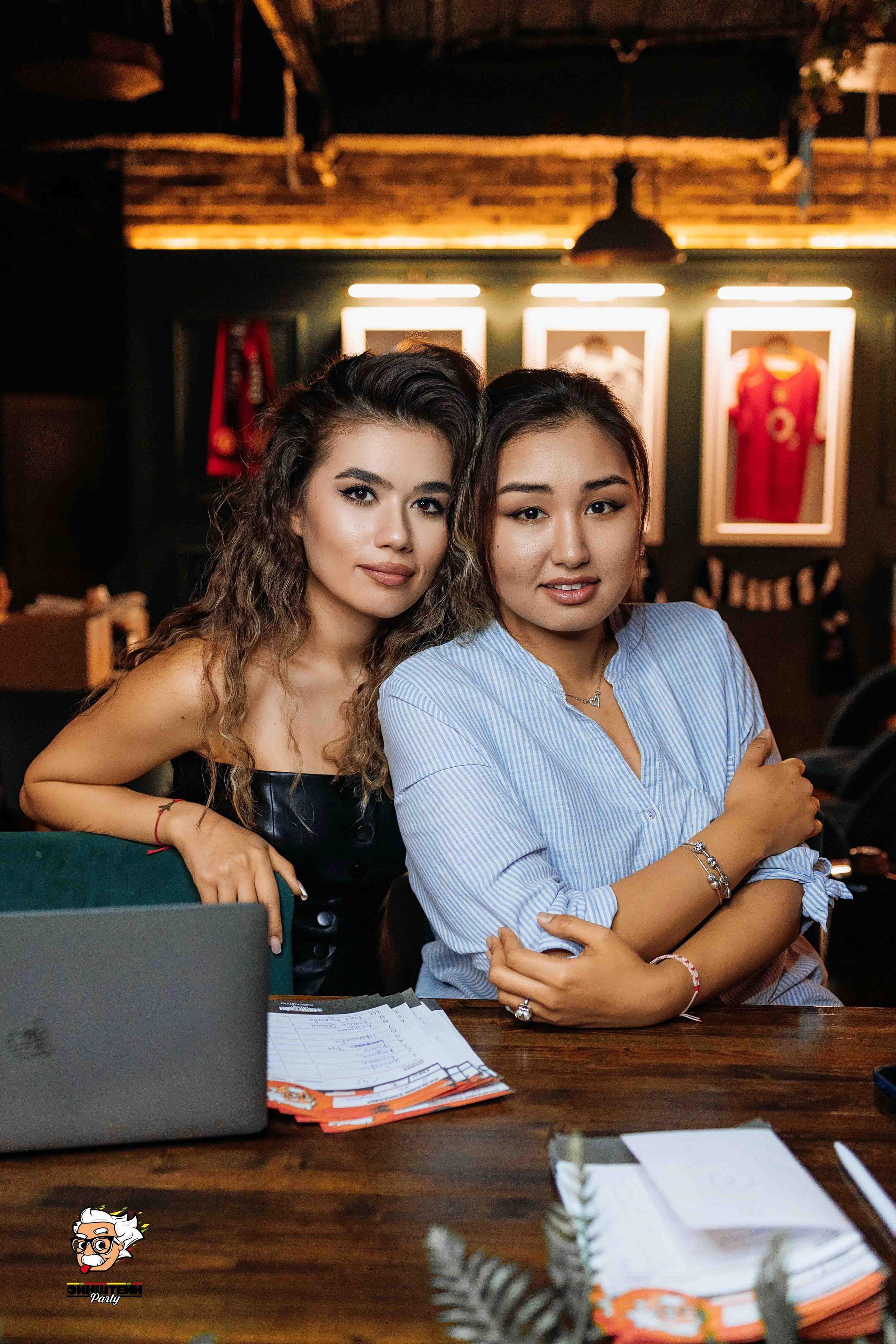 Эйнштейн Party