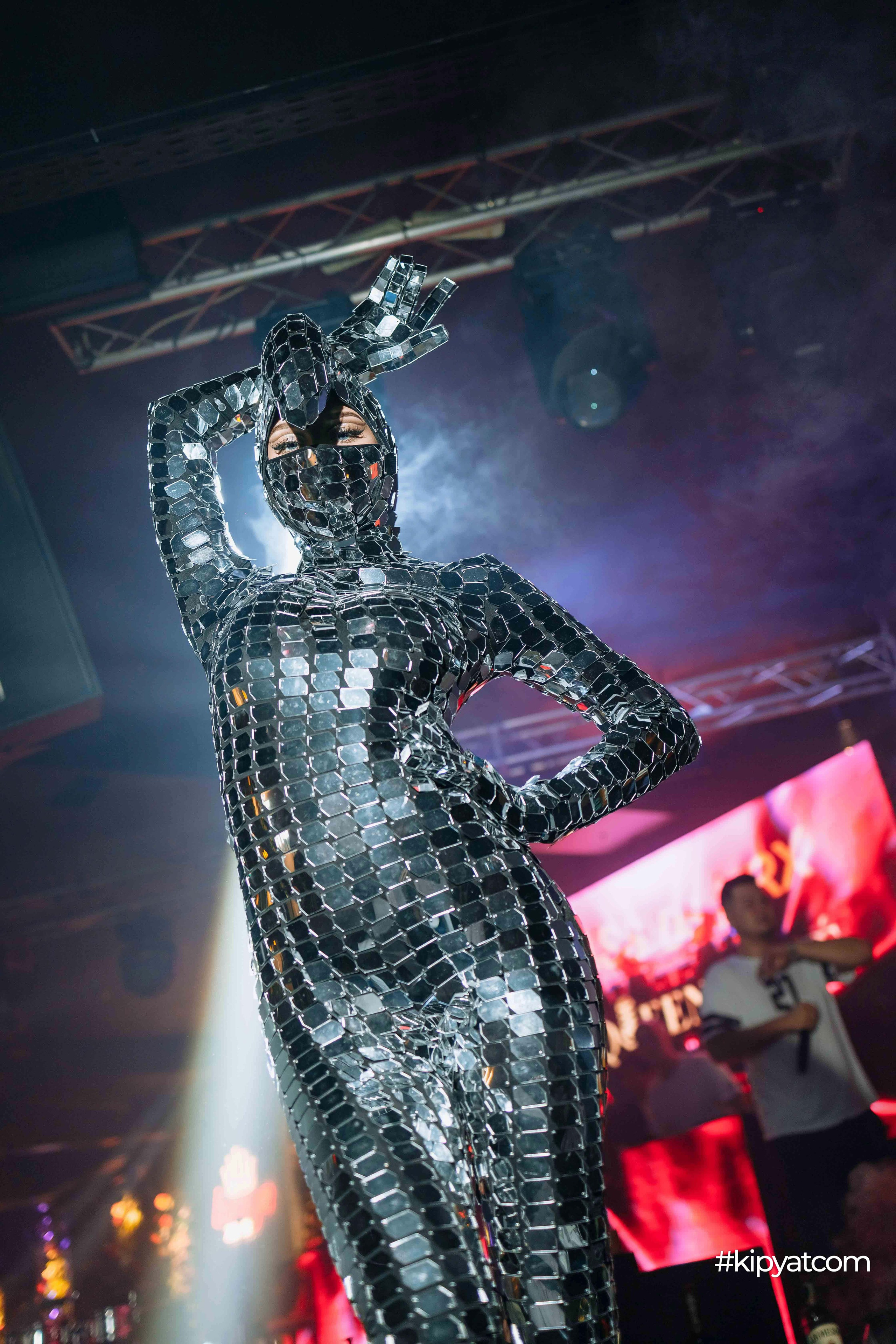 The Queen Prive. Кипятком Шымкент