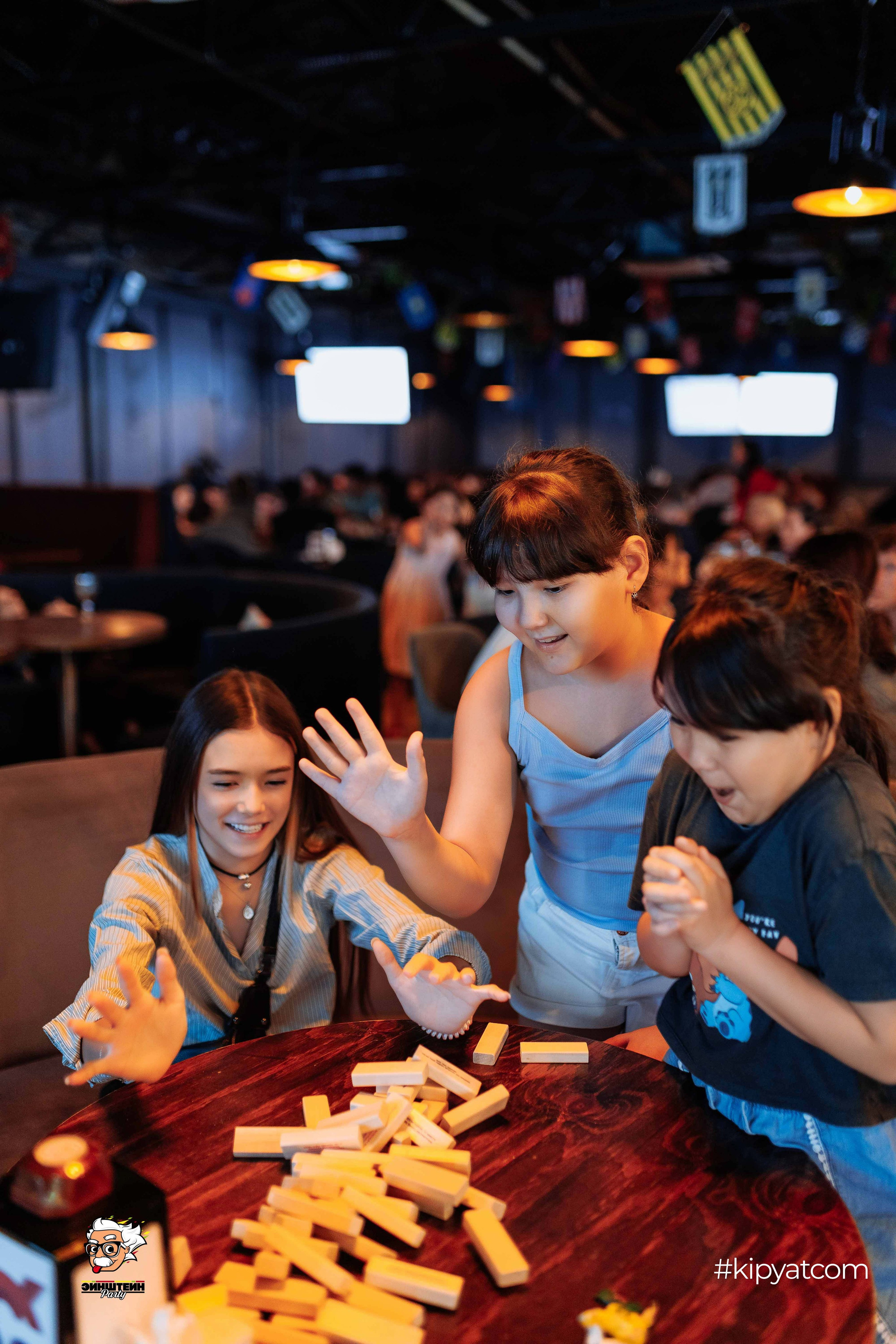 Эйнштейн Party