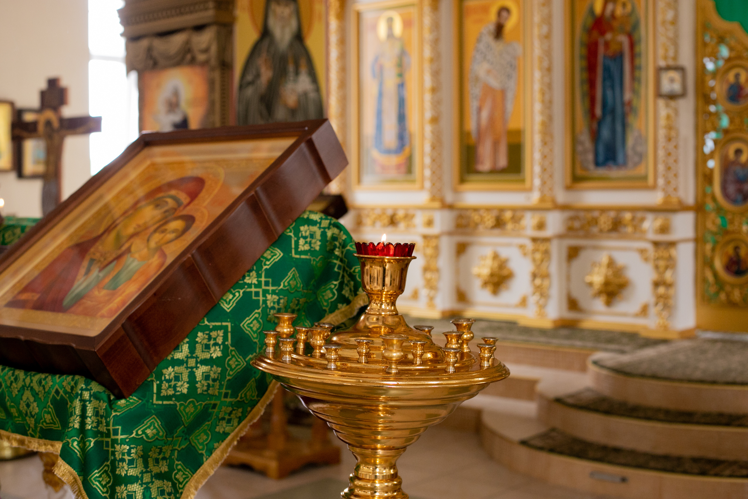 Свято-Троицкий храм в Комсомольском. Фотограф Белгород