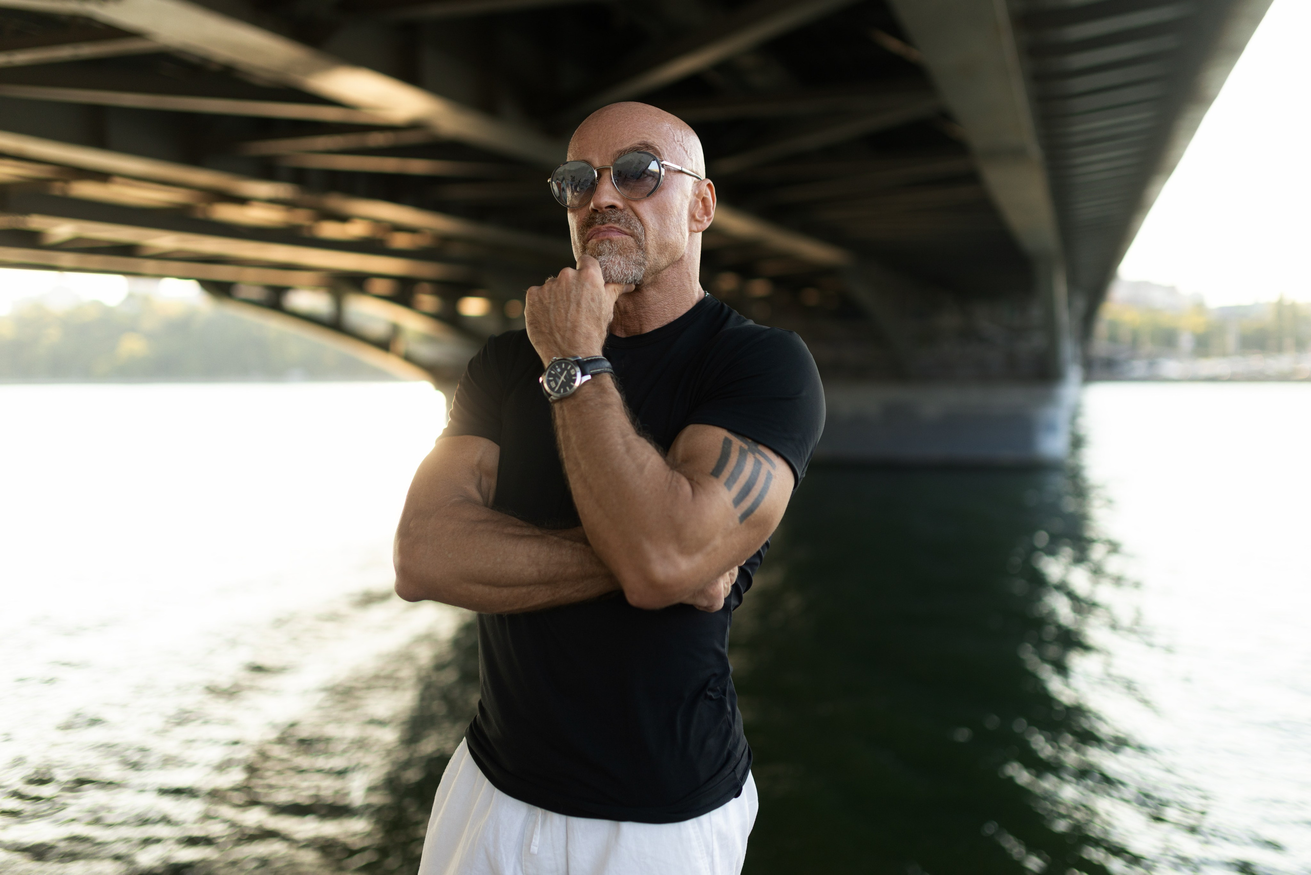 Фотосет на улице и спортплощадке с Александром для контента. Дмитрий Шульгин, портретный фотограф в Воронеже