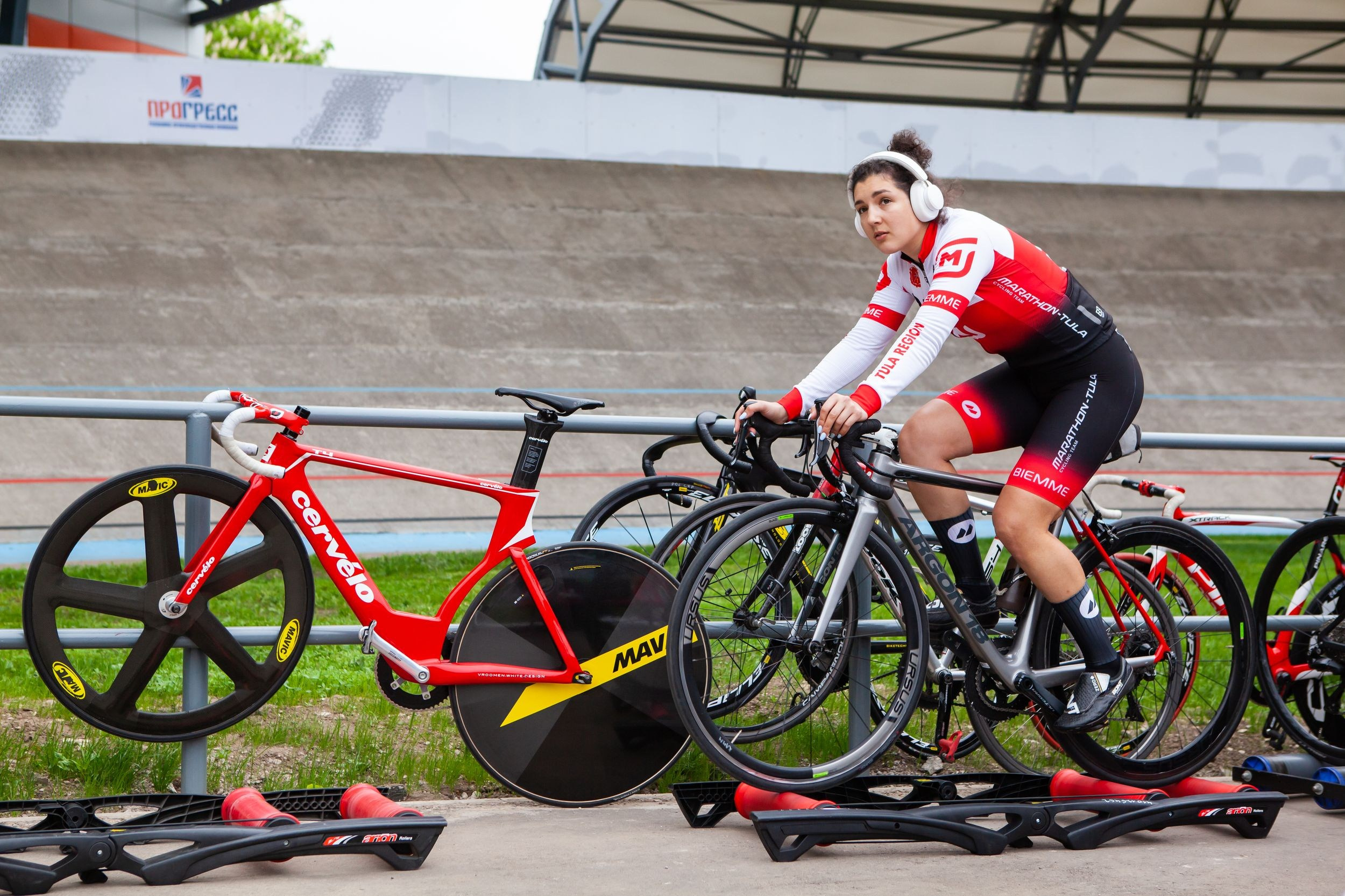Соревнования по велоспорту «Большой приз Тулы» (19 мая 2023). Репортажный фотограф Алексей Пирязев