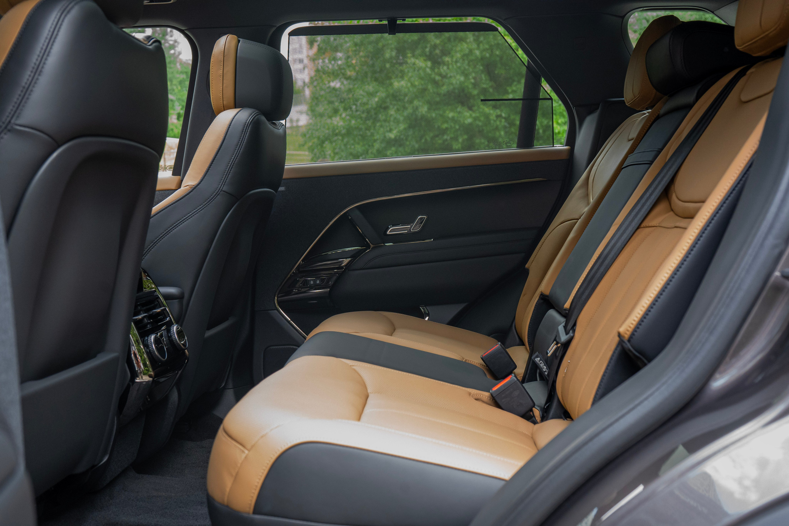 Range Rover Sport 2026. Автомобильный фотограф Ногинск Денис Городок