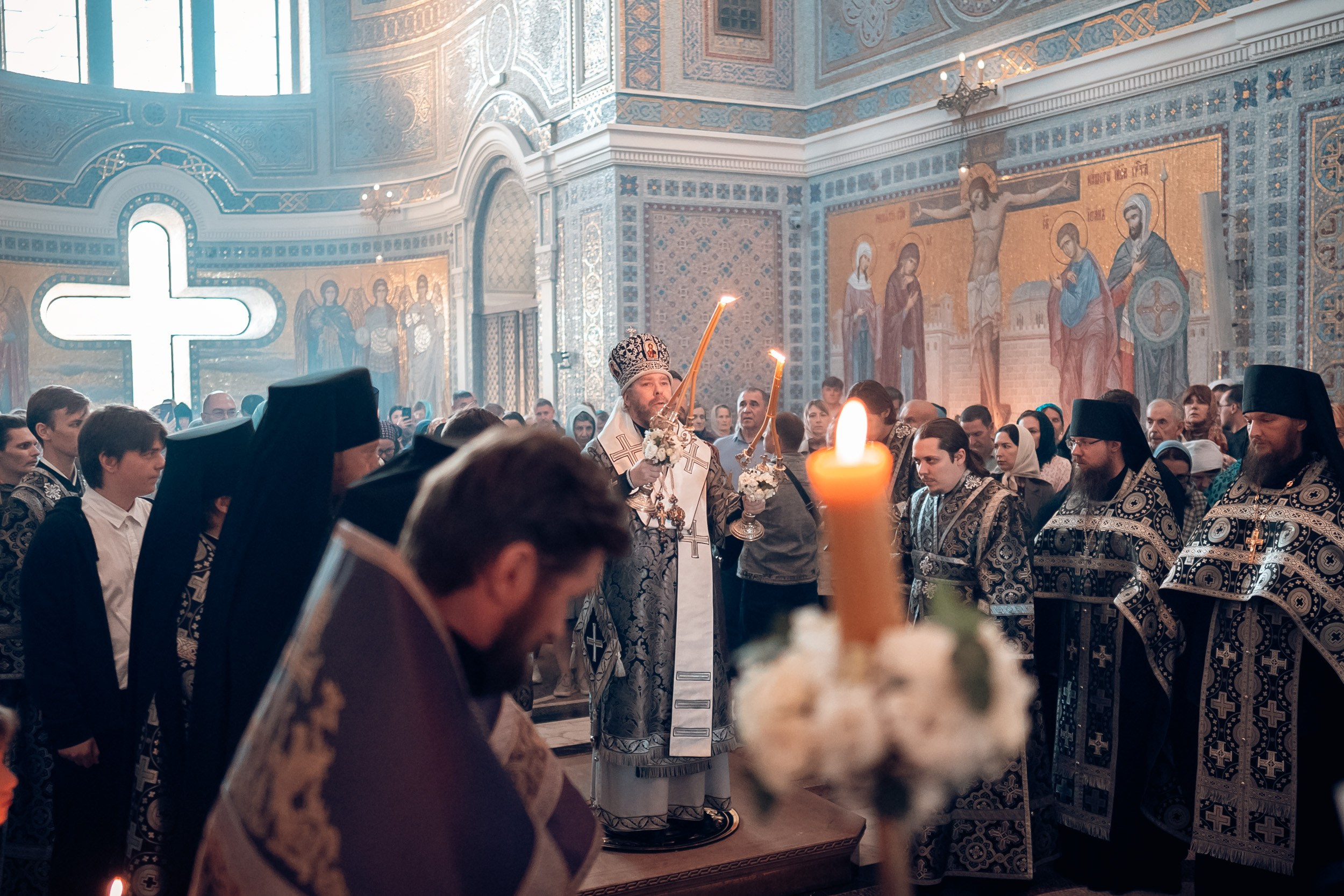 Богослужение Великой пятницы в Херсонесском монастыре Севастополь. Церковный фотограф Севастополь