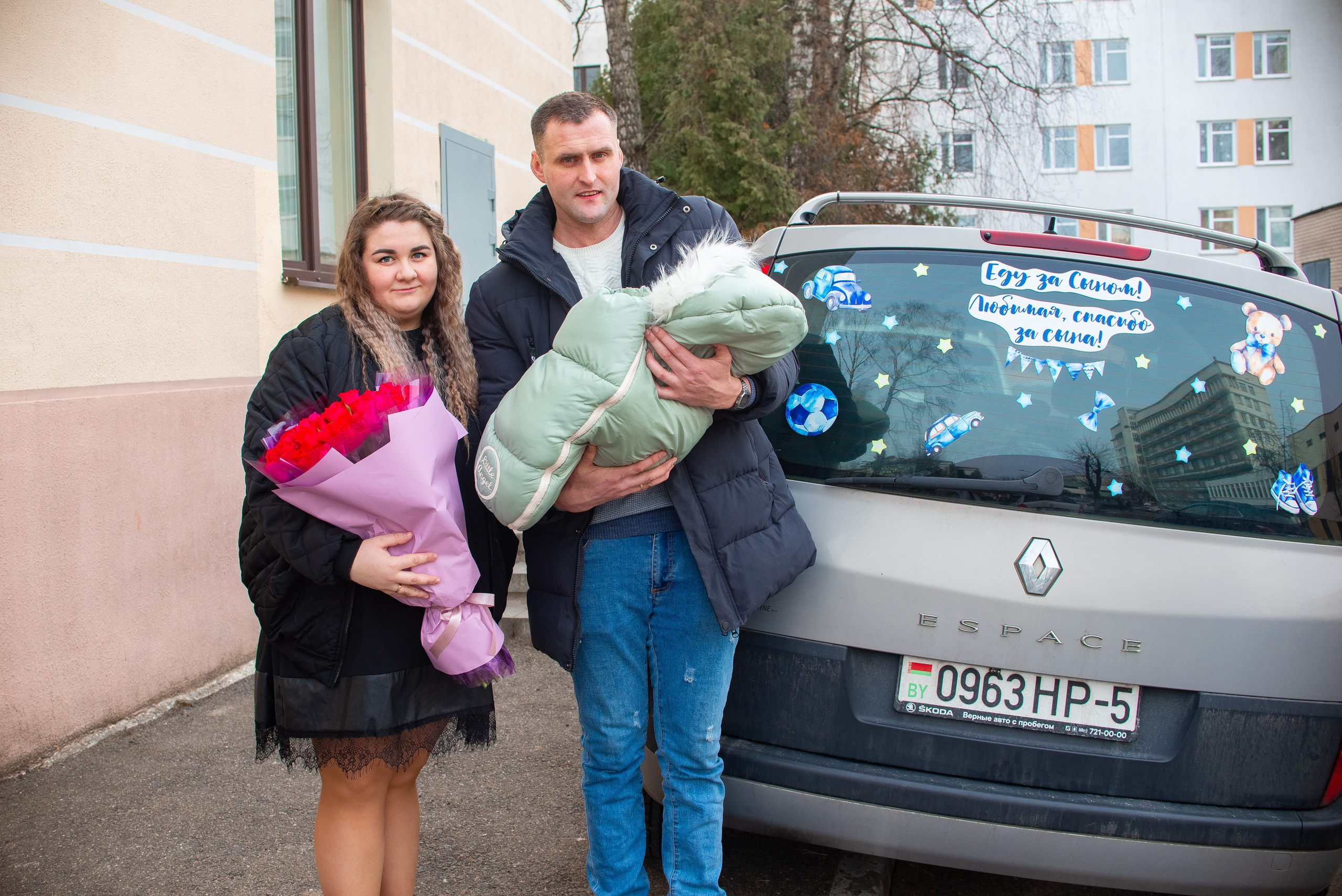 Выписка Алины 1 РД. Семейный фотограф на выписку из роддома и крещение Минск Настя Гришук