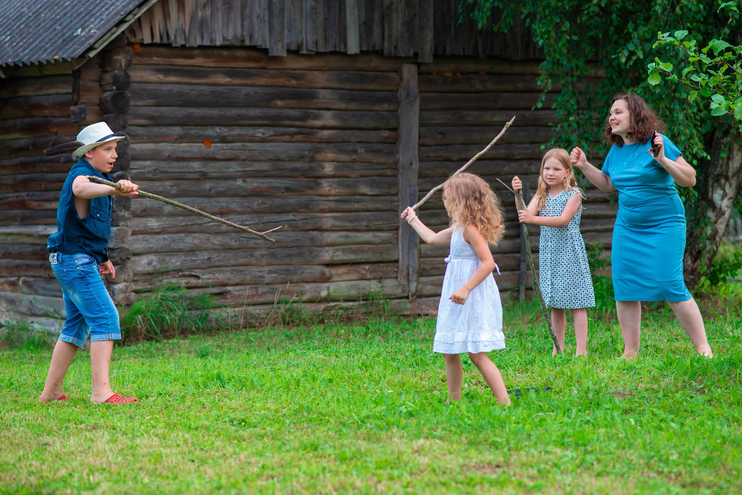 Деревенская история. Семейный фотограф на выписку из роддома и крещение Минск Настя Гришук