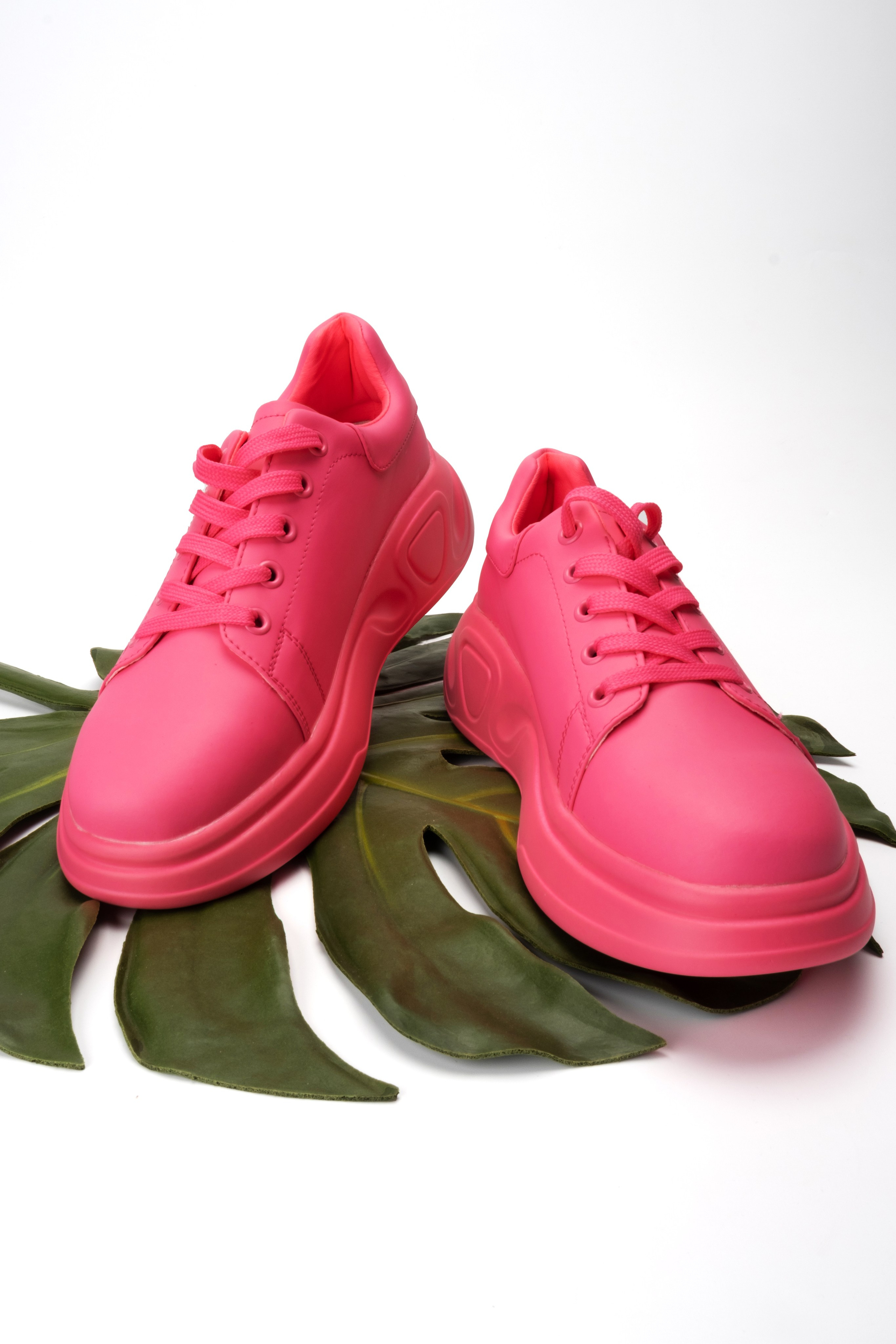 Предметный фотограф в Симферополе Антон Катунин