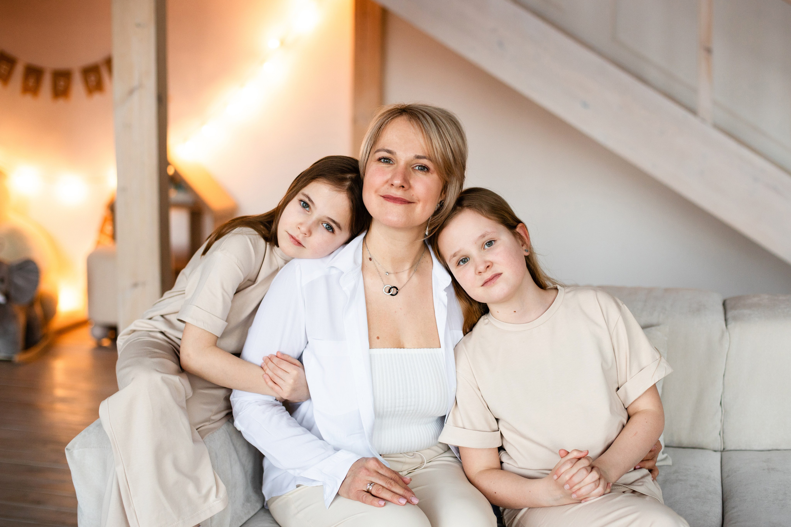 Мамины дочки (Ольга и девочки). Семейный фотограф в Красноярске Наталья Алина