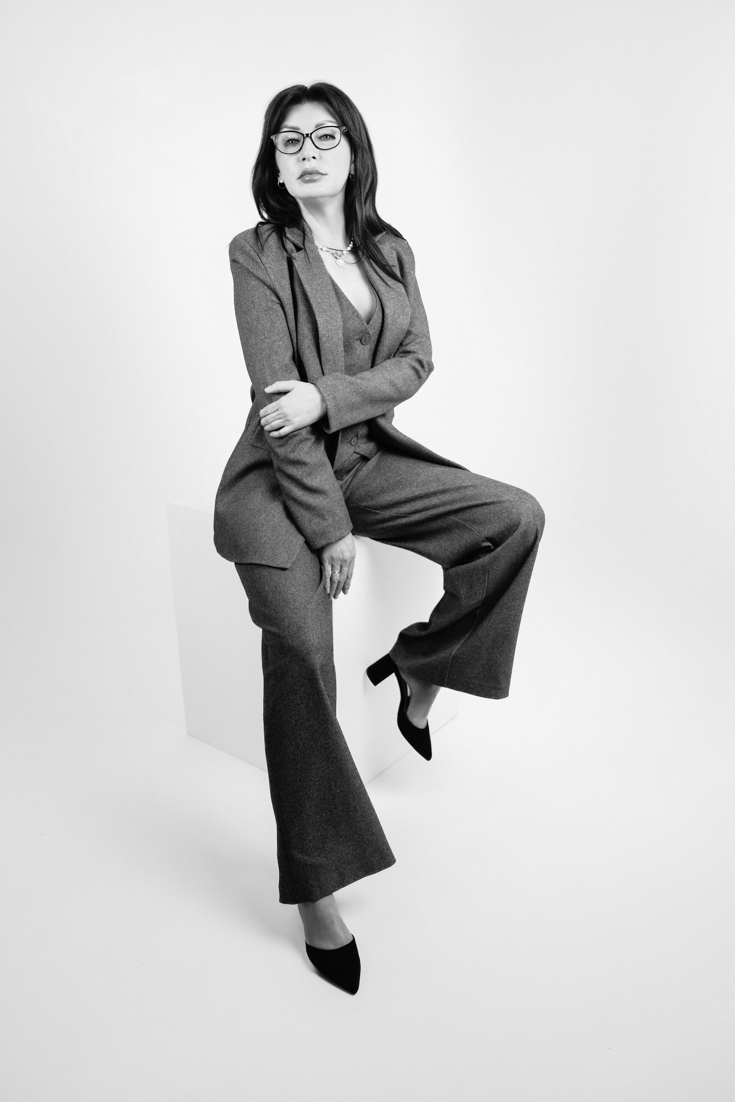 Для актеров и владельцев шоу программ. Деловые фотосессии. Студийный и свадебный фотограф и видеограф в Севастополе — Юлия Макаренко