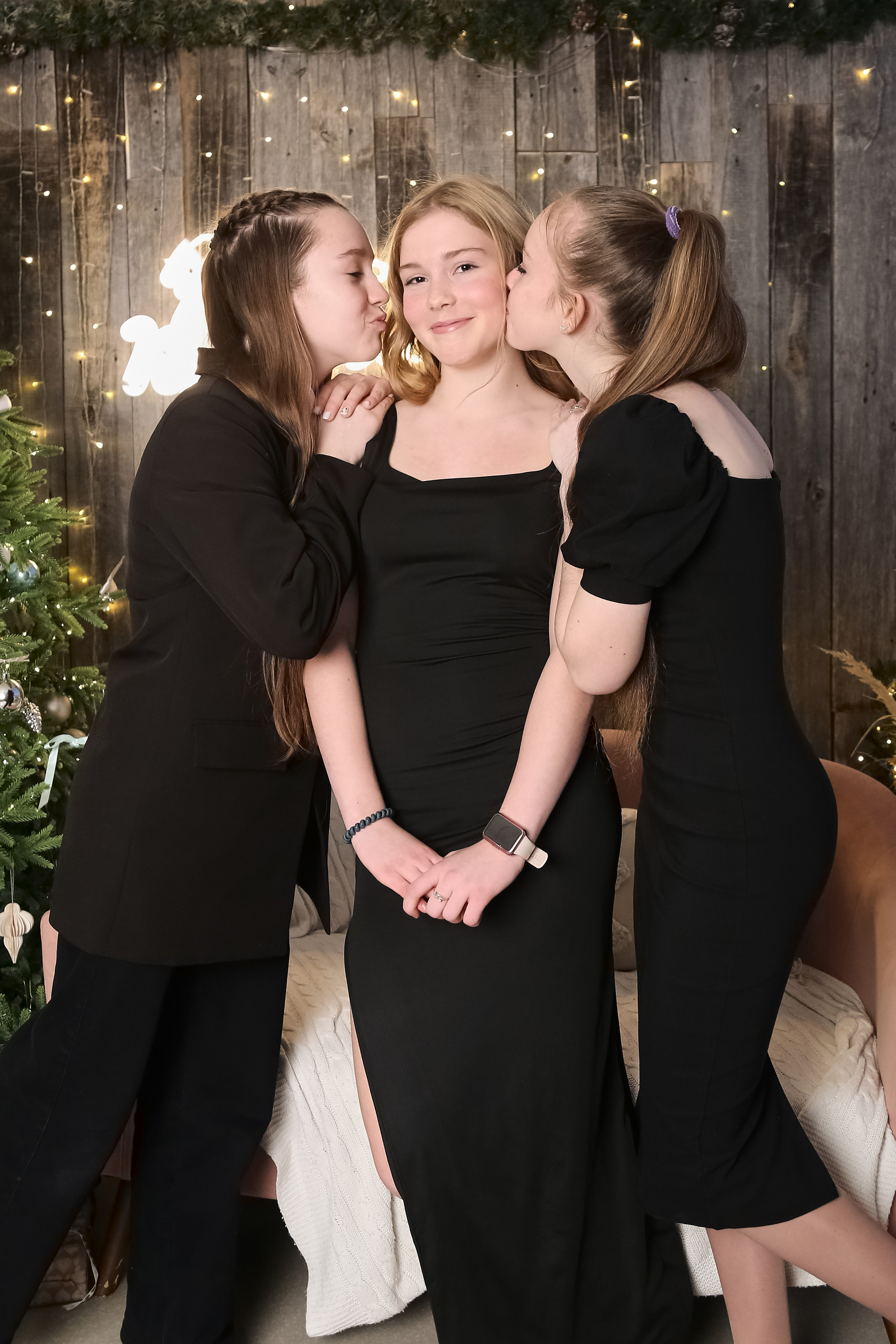 Новогодняя фотосессия для Полины и подруг в Иваново. Портретный и свадебный фотограф в Иваново Максим Гаврилин