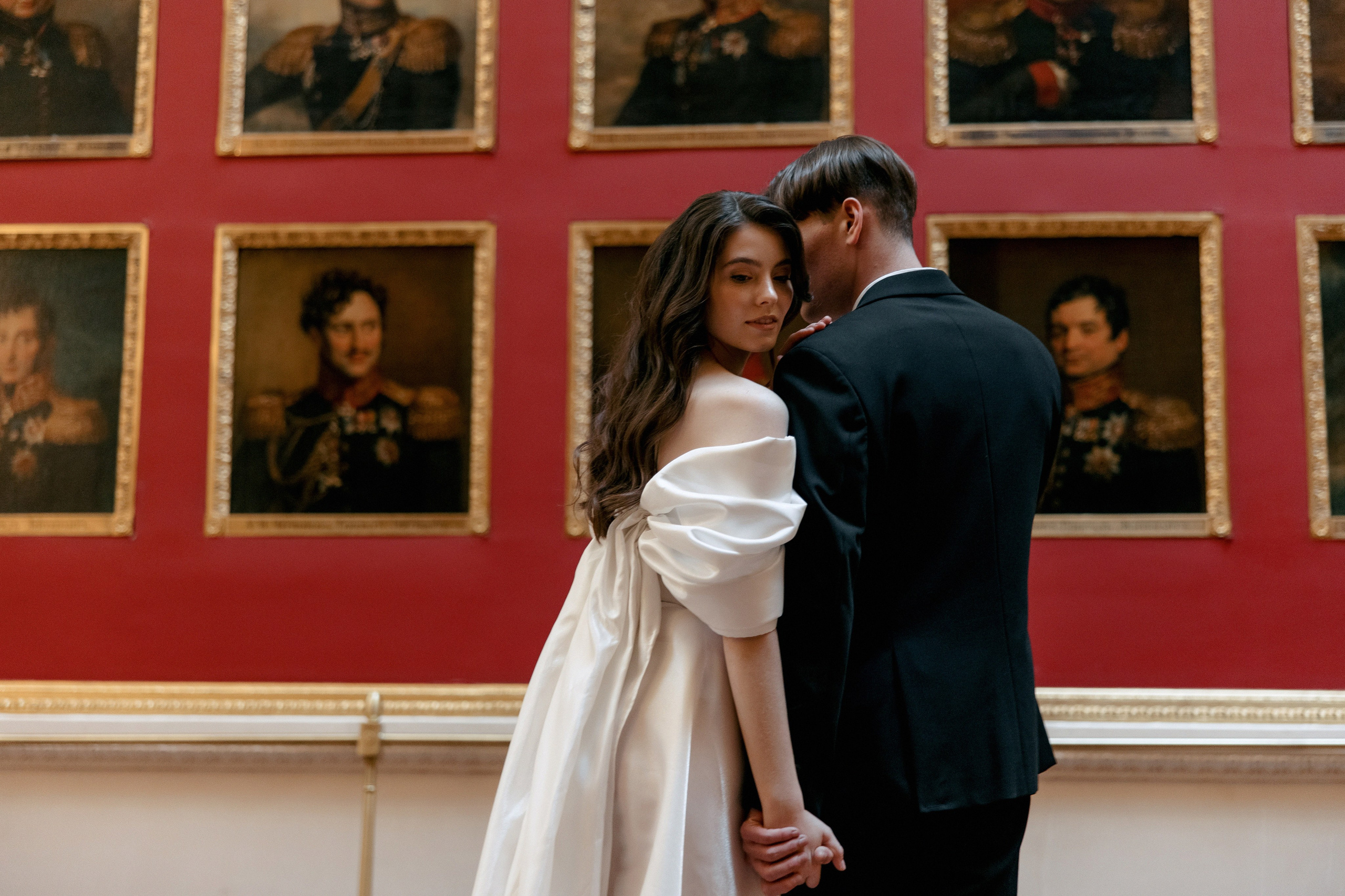 Свадебная фотосессия в Эрмитаже. Свадебный фотограф Москва