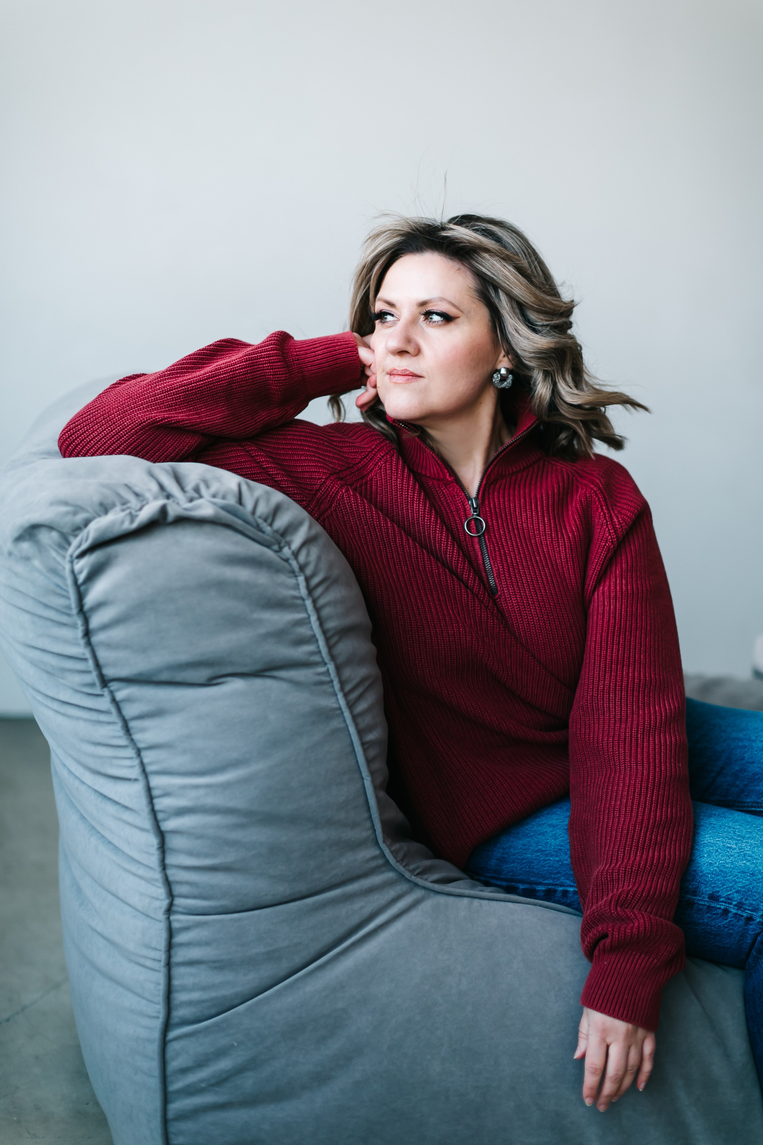 алёна малахова фотограф новосибирск семейный детский домашняя фотосессия в новосибирске день рождения репортажная съёмка фотосессия с лошадьми на конюшне деревня алтай  на природе фотосессия в детском саду мама и сын предложение руки и сердца идея  помолвка фотосессия берег закат детский день рождения годик торт аниматор лофт игровая продолжение следует prodoljenie_sleduet_  корпоратив тимбилдинг первоклашка линейка  контент  бизнес портрет оперный новат франция берет весна девушка