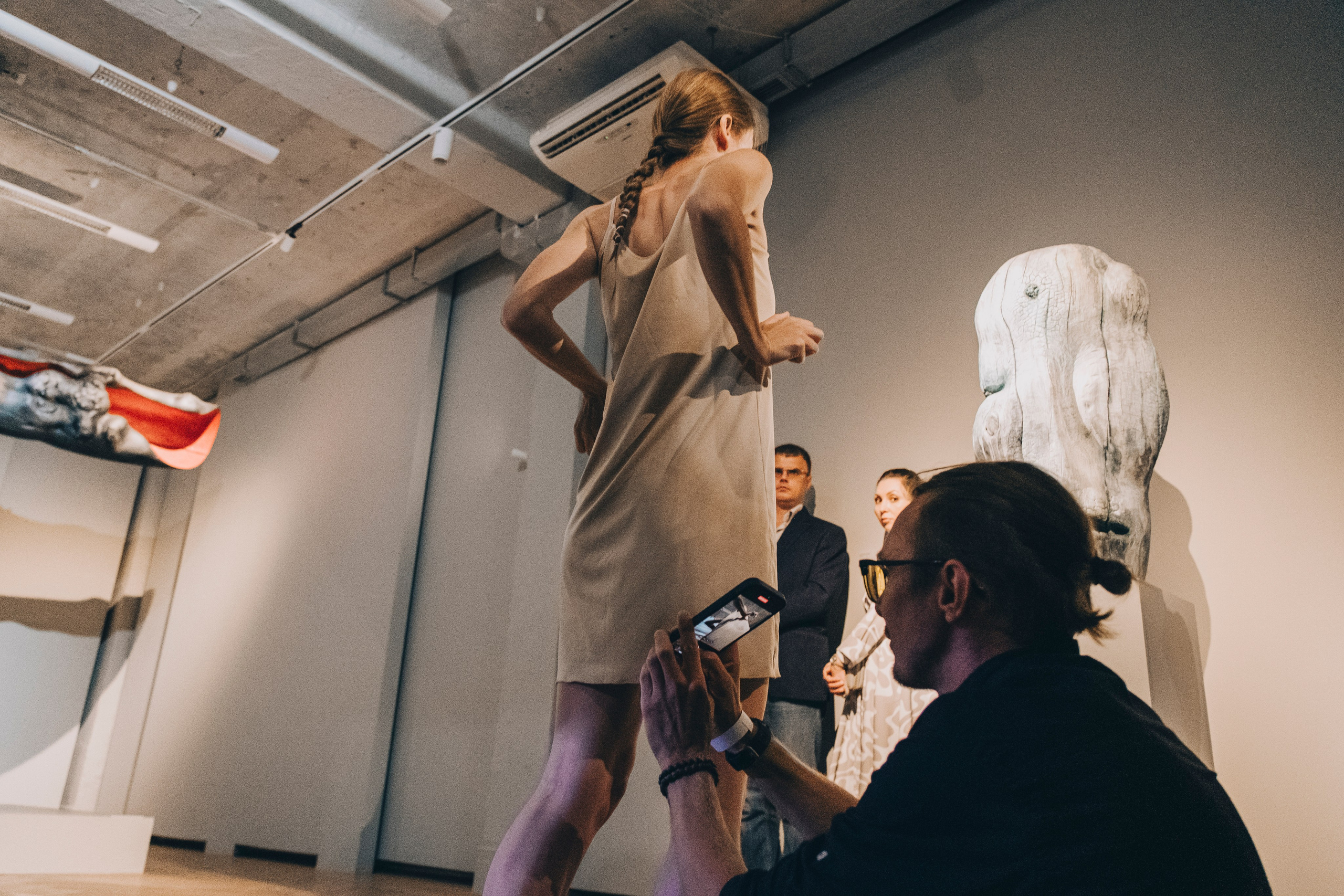 Перформанс в галерее. Фотограф в Иркутске Анна Мирошникова