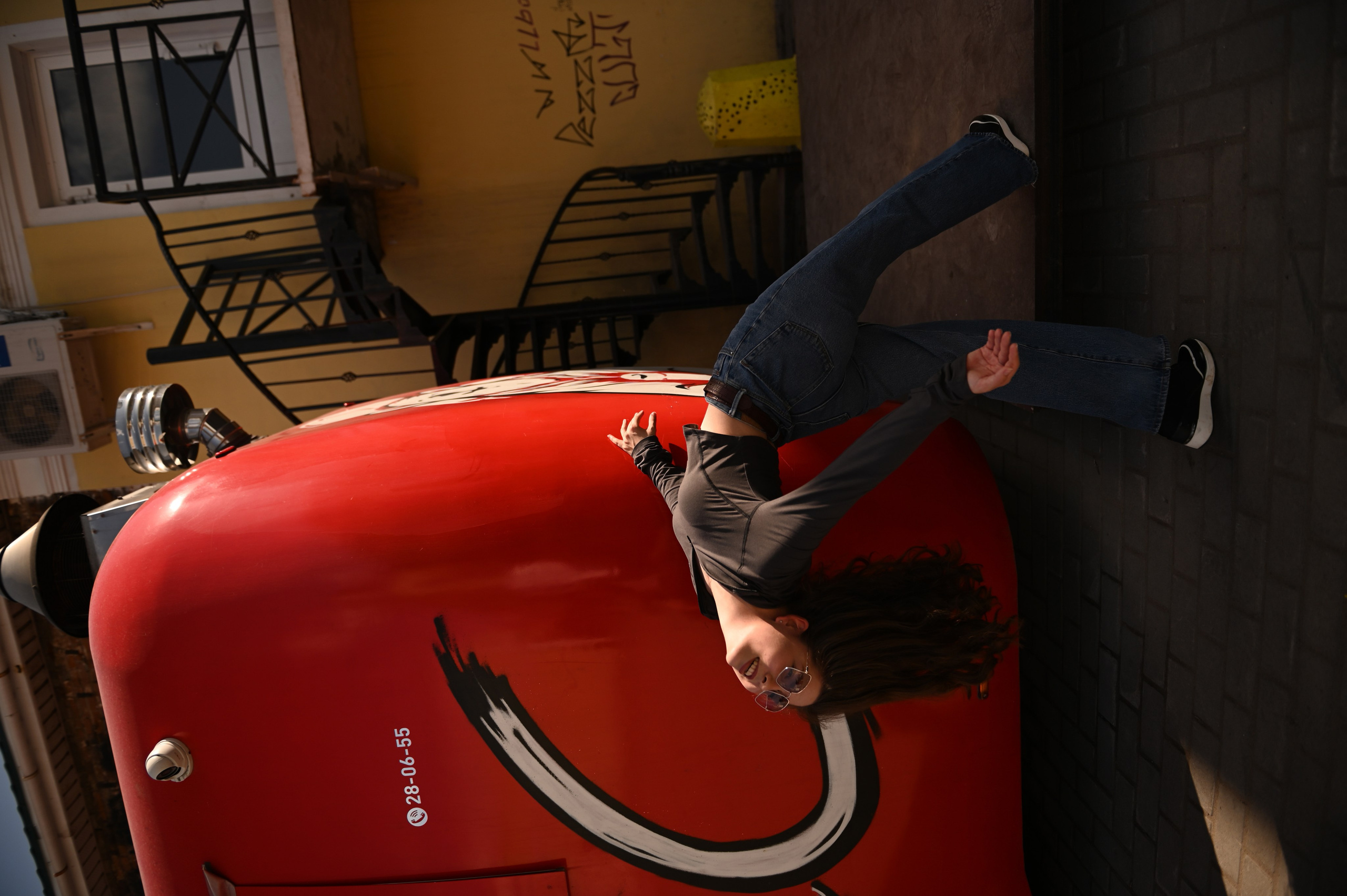 Индивидуальная прогулочная в городе. Свадебный, семейный, детский, контент фотограф в Омске Максим Ильин