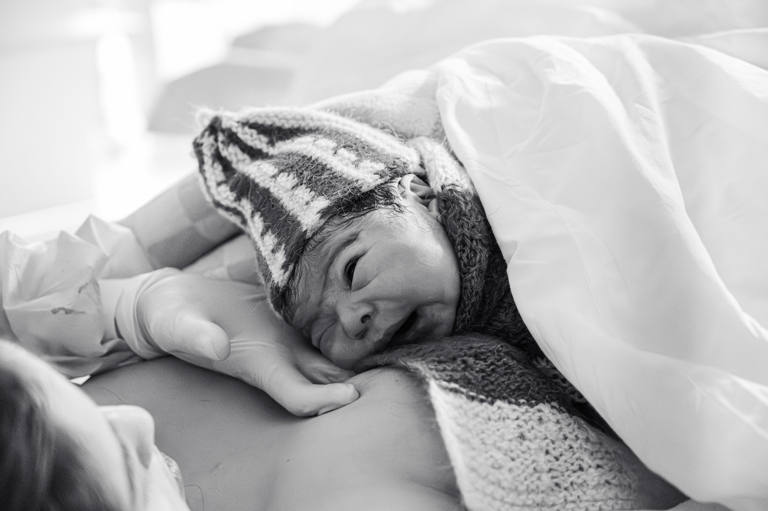 Исайя родился в МД Лахта / Ивченкова Е.Н. / Бородынцева Н.В. Фотограф на роды СПБ Юлия Герасимова