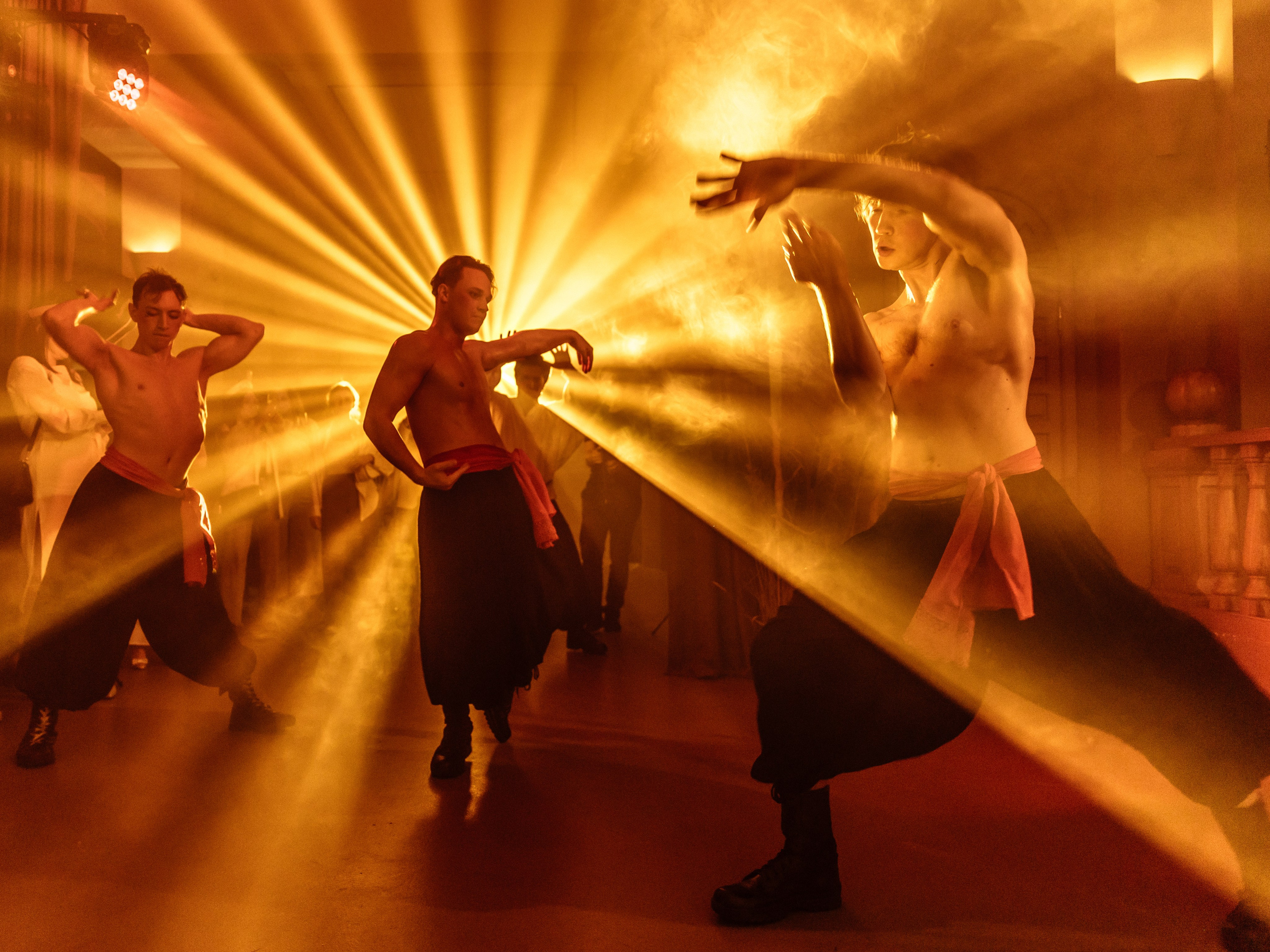 МЕГАДЕВИЧНИК 8 марта. Портфолио свадебного фотографа. Роман Каргаполов