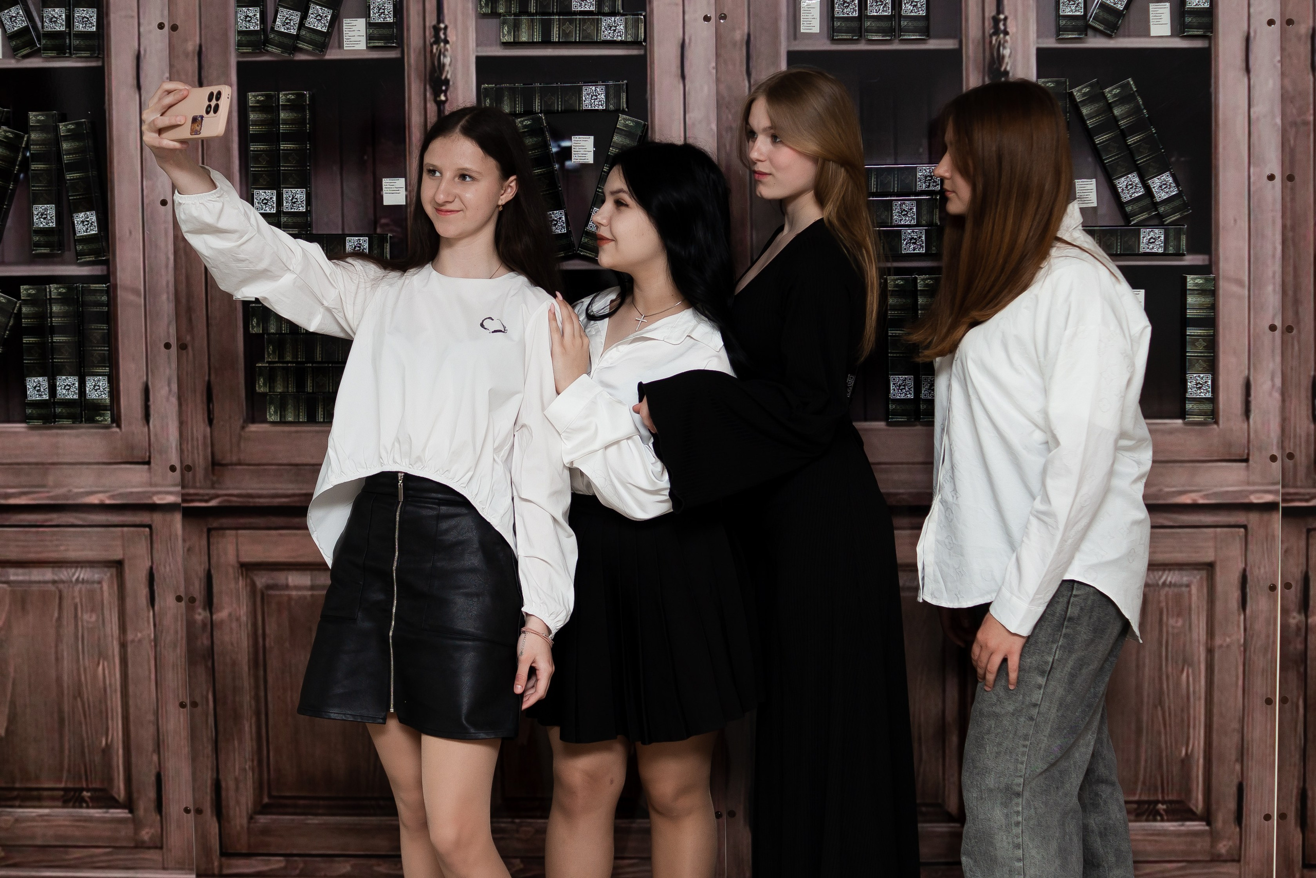 Фотосессия для альбомов. Школа. Выпускники 11 классов. Выпускные Альбомы и Фотосессии п. Кавалерово