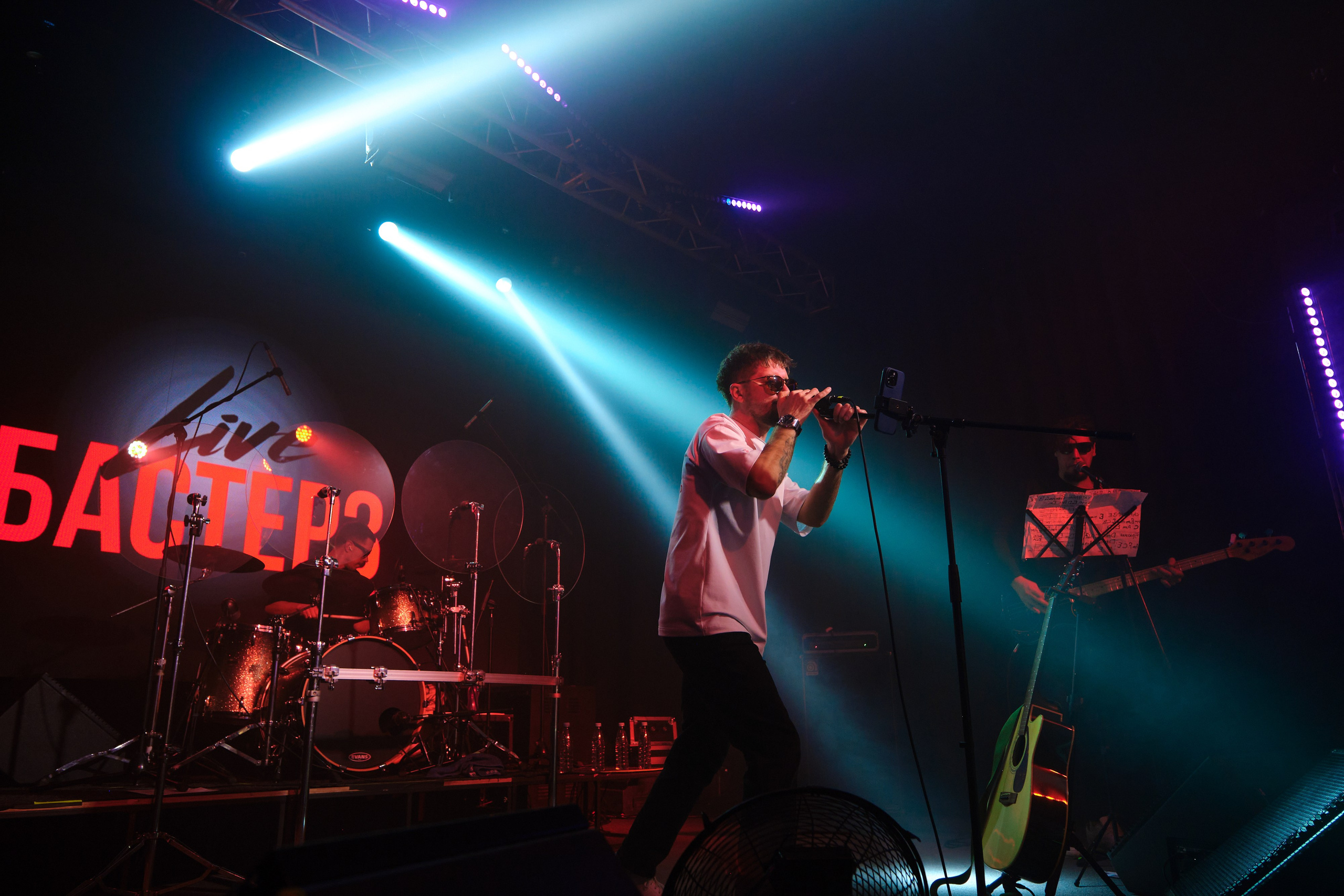 Концерт Live БАСТЕРЗ. Фотограф в Великом Новгороде