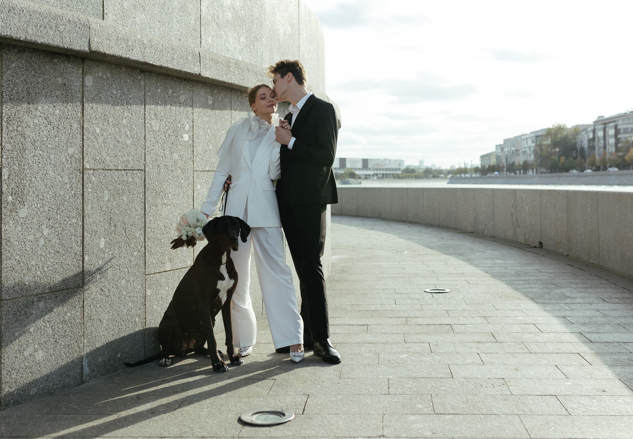 Таня и Егор. Городская прогулка. Свадебный фотограф Калуга Москва Диана Румянцева